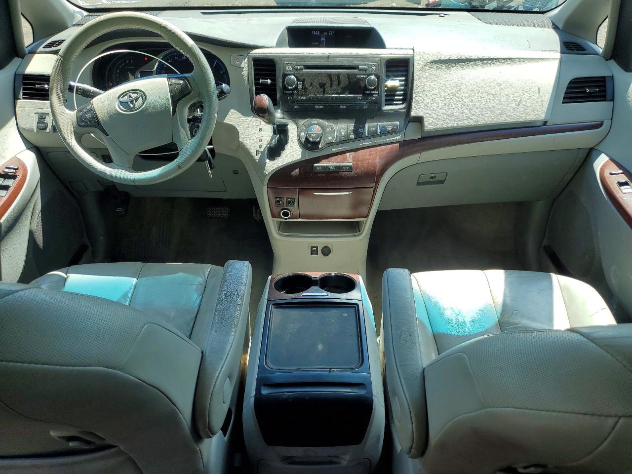 2012 Toyota Sienna Xle 8-passenger Gray vin: 5TDYK3DCXCS266579