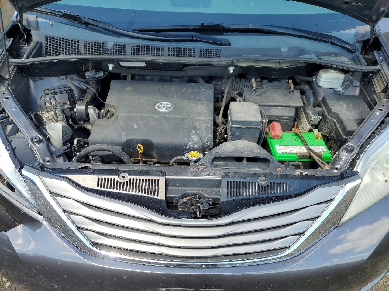 2012 Toyota Sienna Xle 8-passenger Gray vin: 5TDYK3DCXCS266579