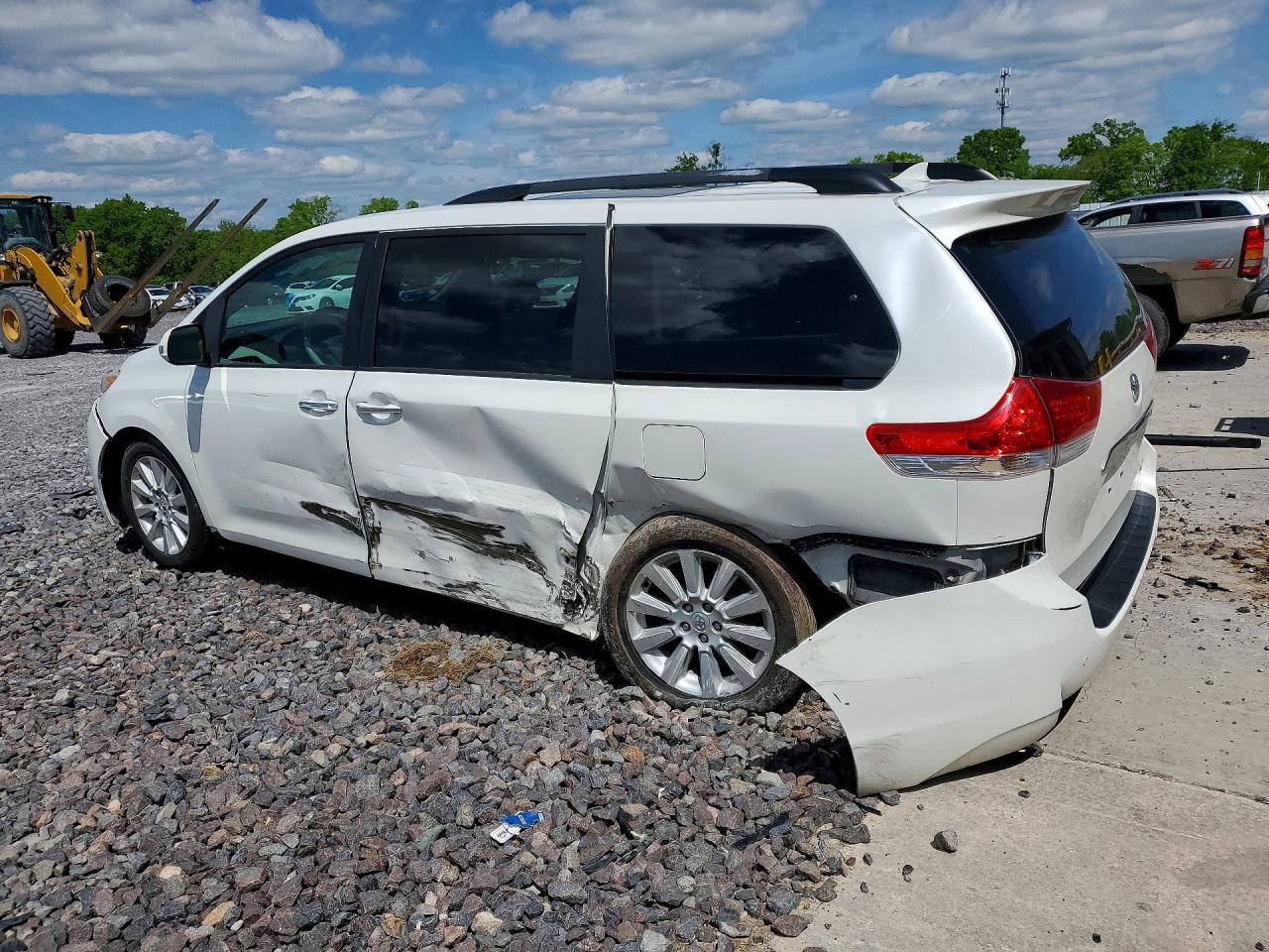 2013 Toyota Seinna White vin: 5TDYK3DCXDS283853