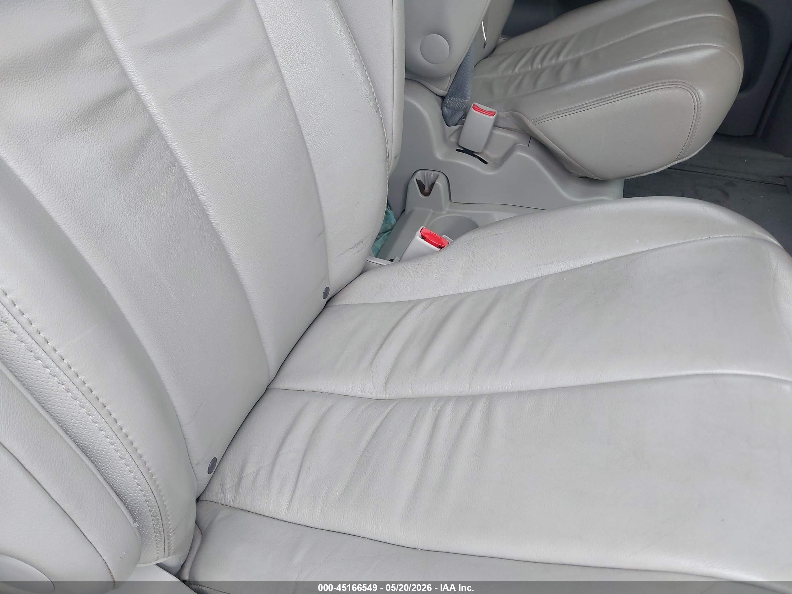 2013 Toyota Sienna Xle V6 8 Passenger Gray vin: 5TDYK3DCXDS288597