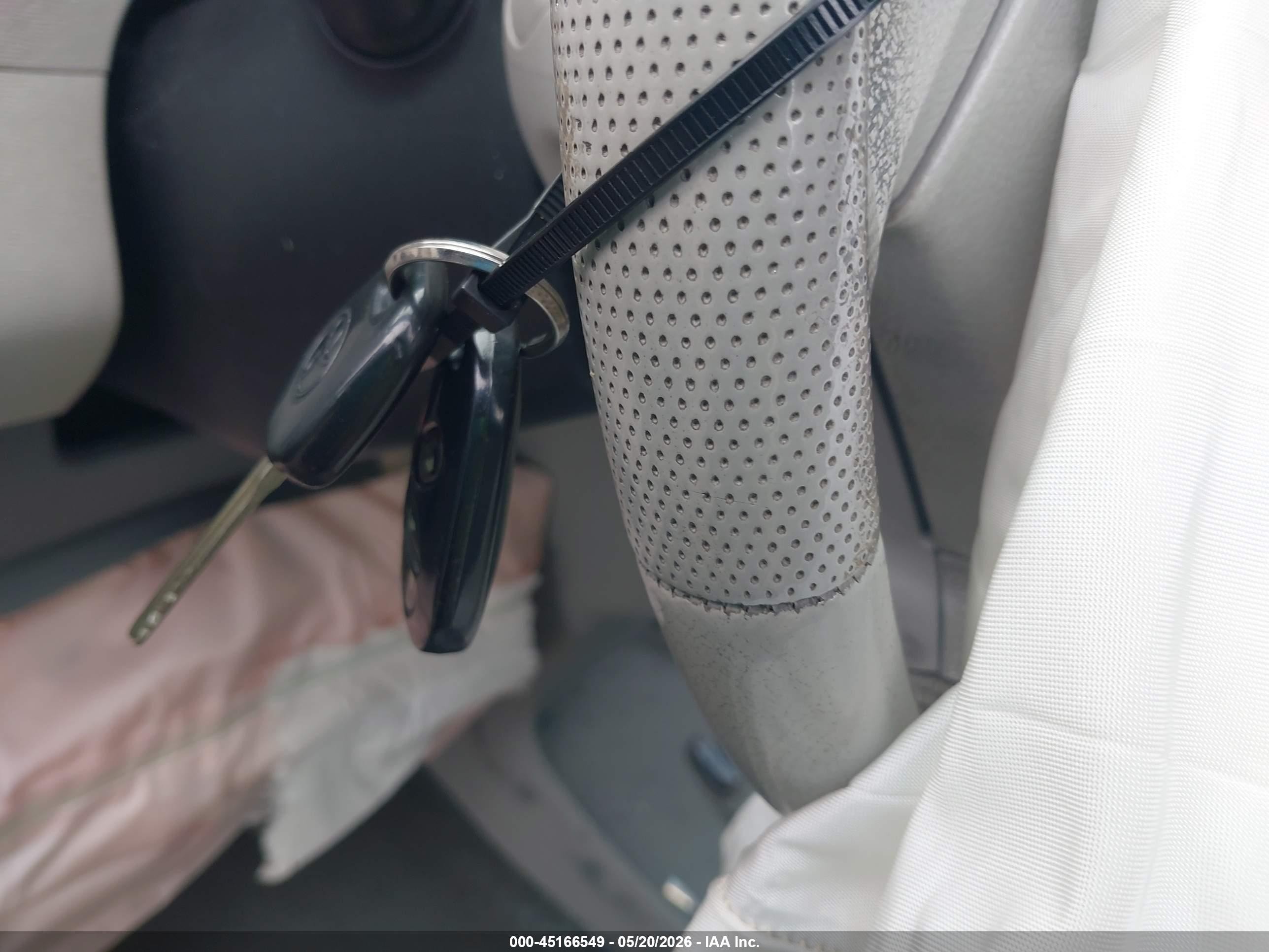 2013 Toyota Sienna Xle V6 8 Passenger Gray vin: 5TDYK3DCXDS288597