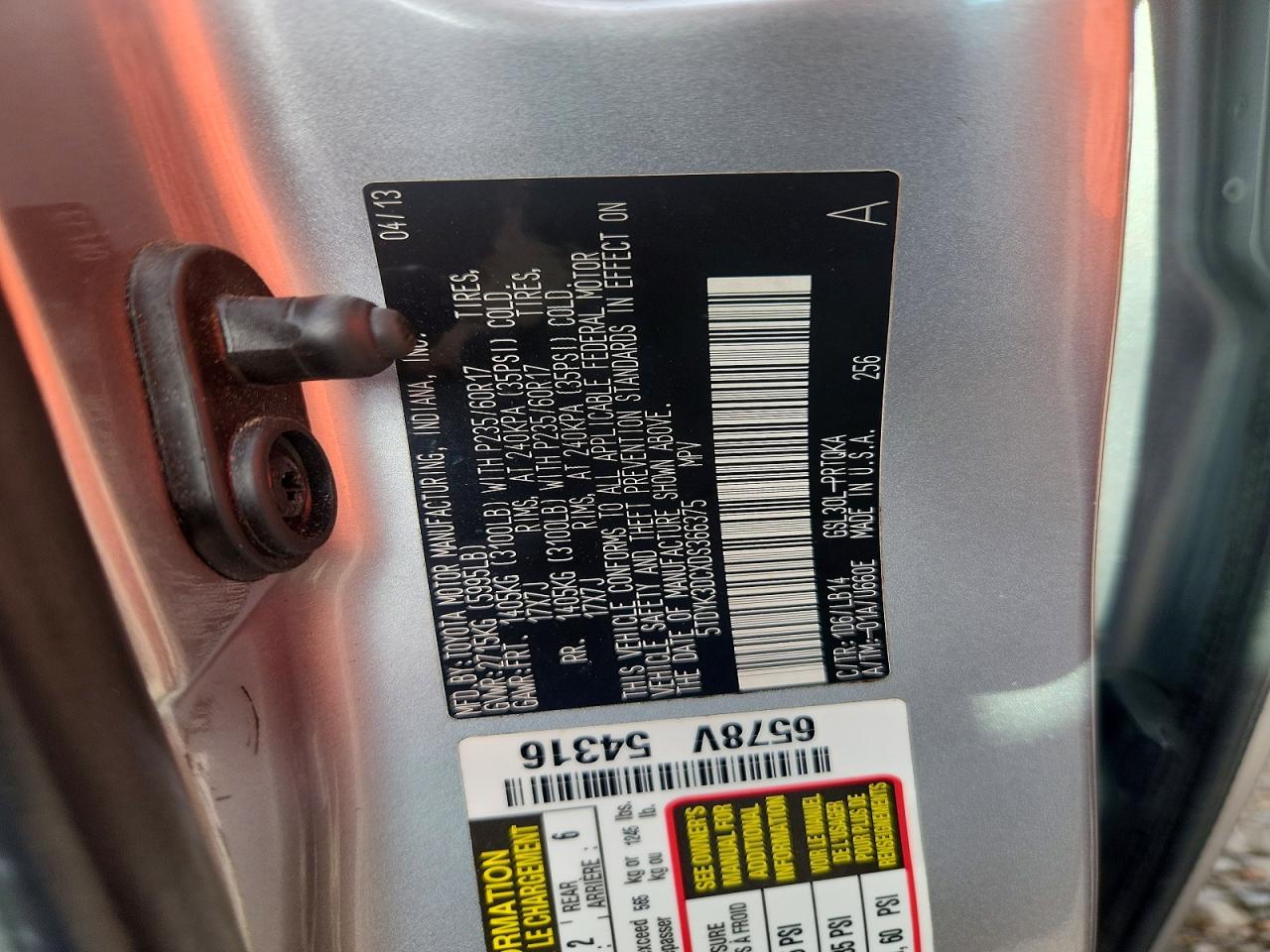 2013 Toyota Sienna Xle 8-passenger Silver vin: 5TDYK3DCXDS366375