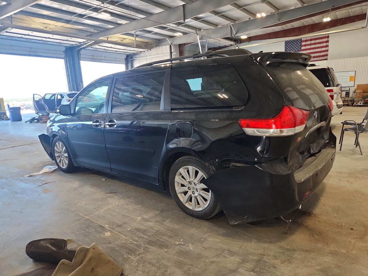 2013 Toyota Sienna Limited 7-passenger Black vin: 5TDYK3DCXDS394497