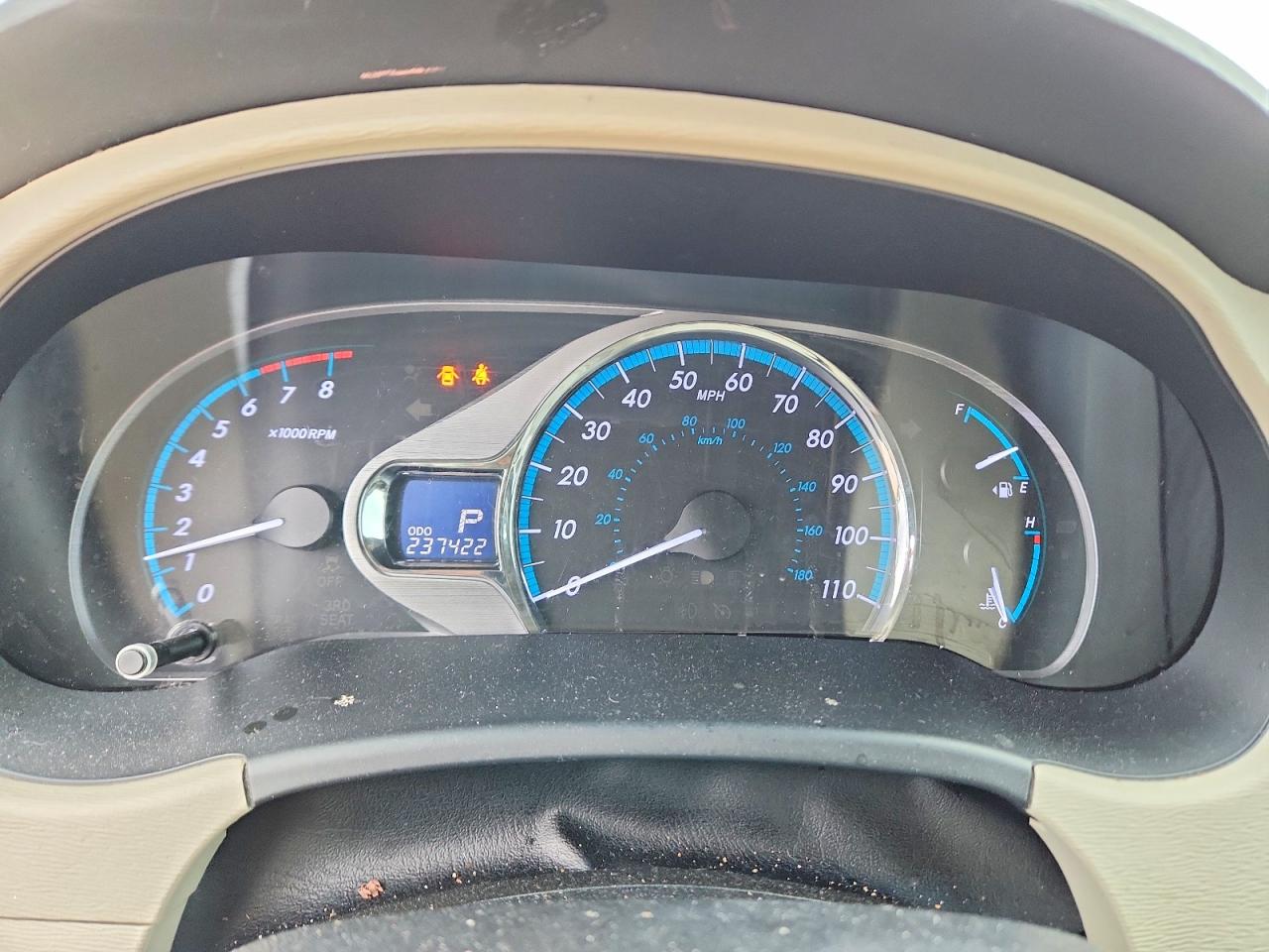 2013 Toyota Sienna Xle 8-passenger White vin: 5TDYK3DCXDS398937
