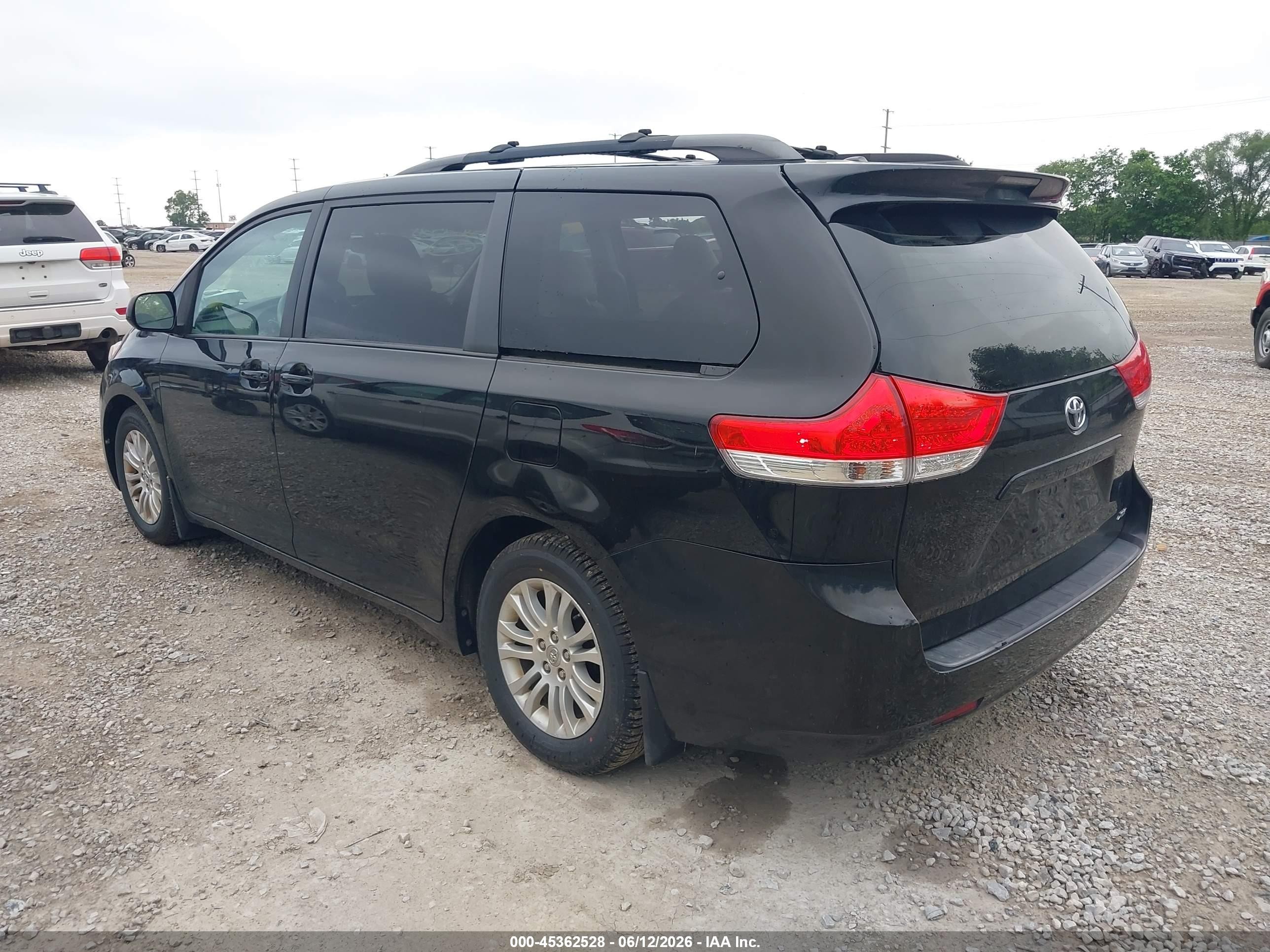 2014 Toyota Sienna Xle V6 8 Passenger Black vin: 5TDYK3DCXES420100