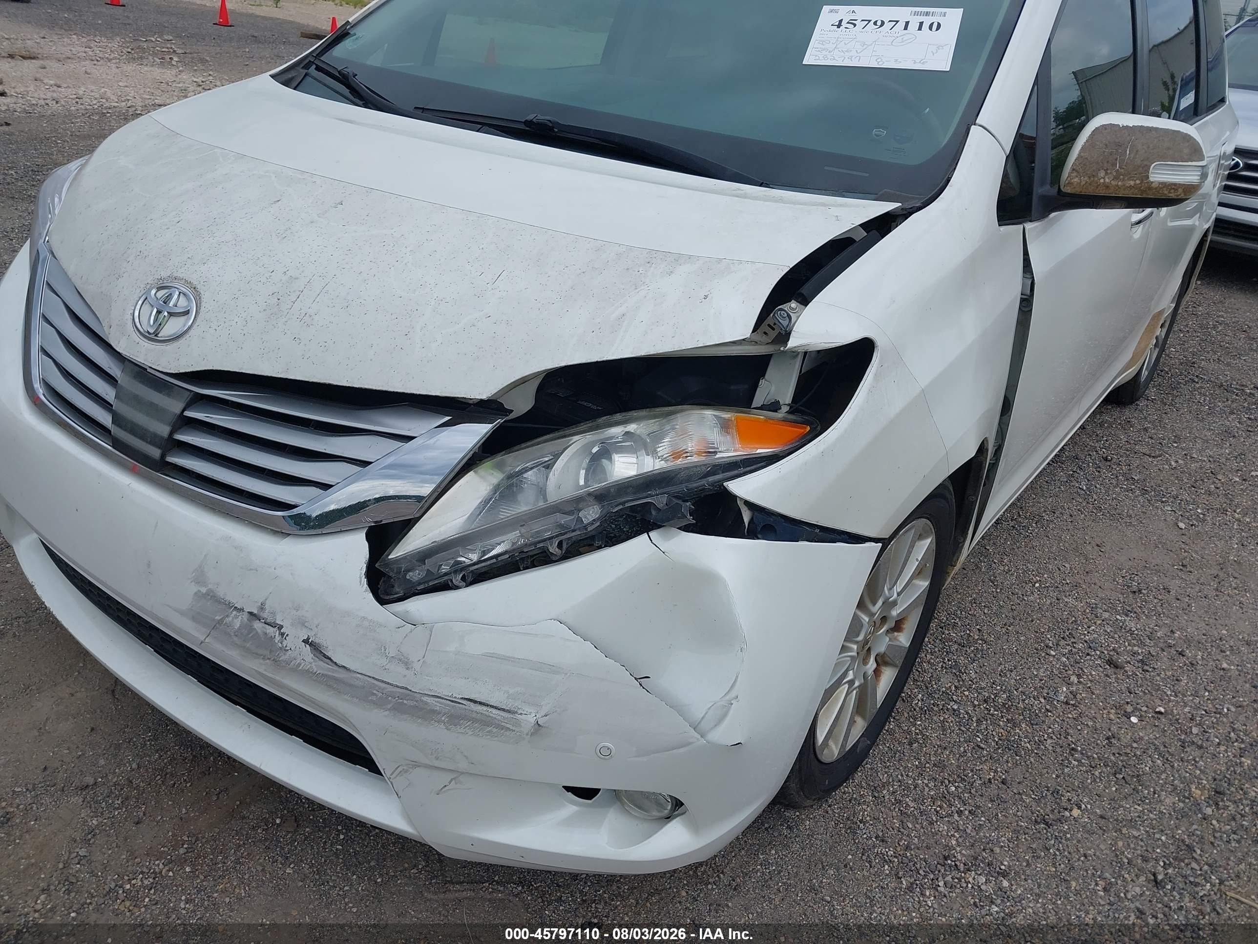 2014 Toyota Sienna Limited V6 7 Passenger Белый vin: 5TDYK3DCXES460743