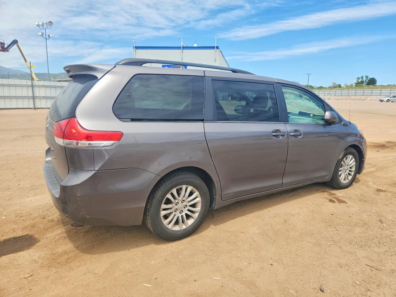 2014 Toyota Sienna Xle 8-passenger Серый vin: 5TDYK3DCXES497730