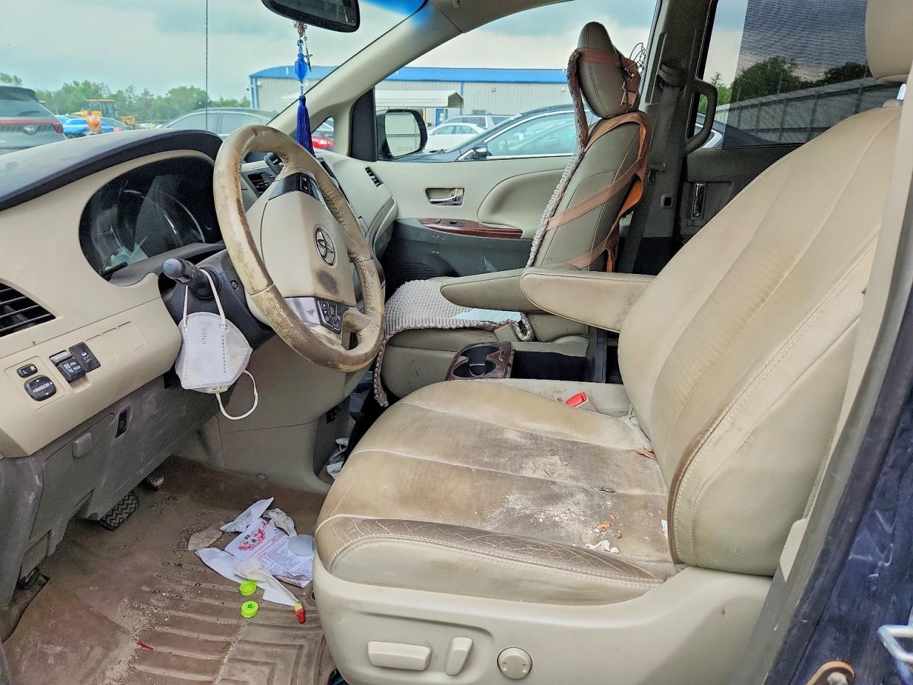 2014 Toyota Sienna Xle 8-passenger Синий vin: 5TDYK3DCXES526949