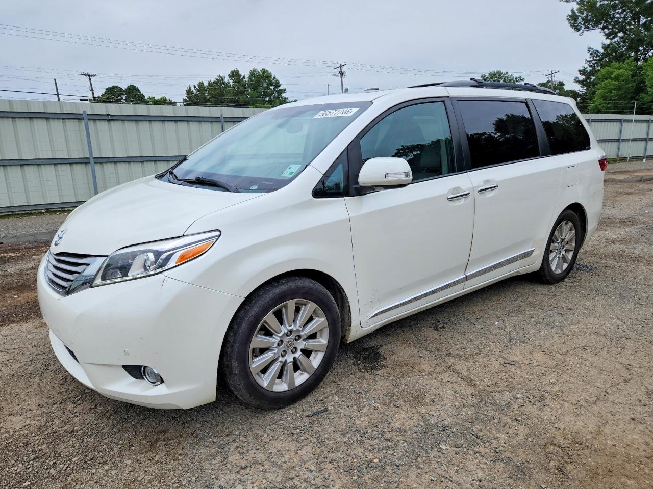 2015 Toyota Sienna Limited Premium 7-passenger White vin: 5TDYK3DCXFS533160