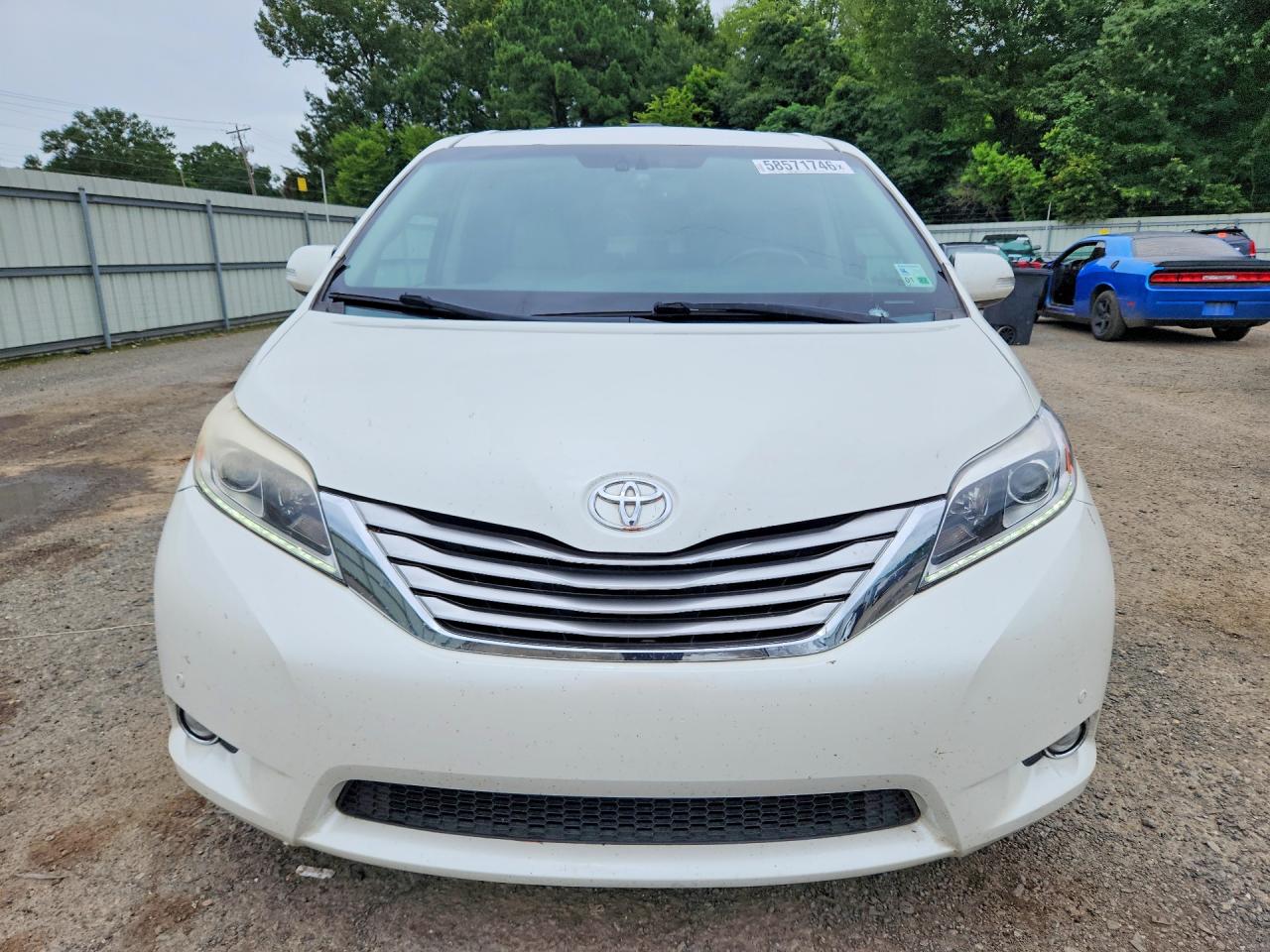2015 Toyota Sienna Limited Premium 7-passenger White vin: 5TDYK3DCXFS533160