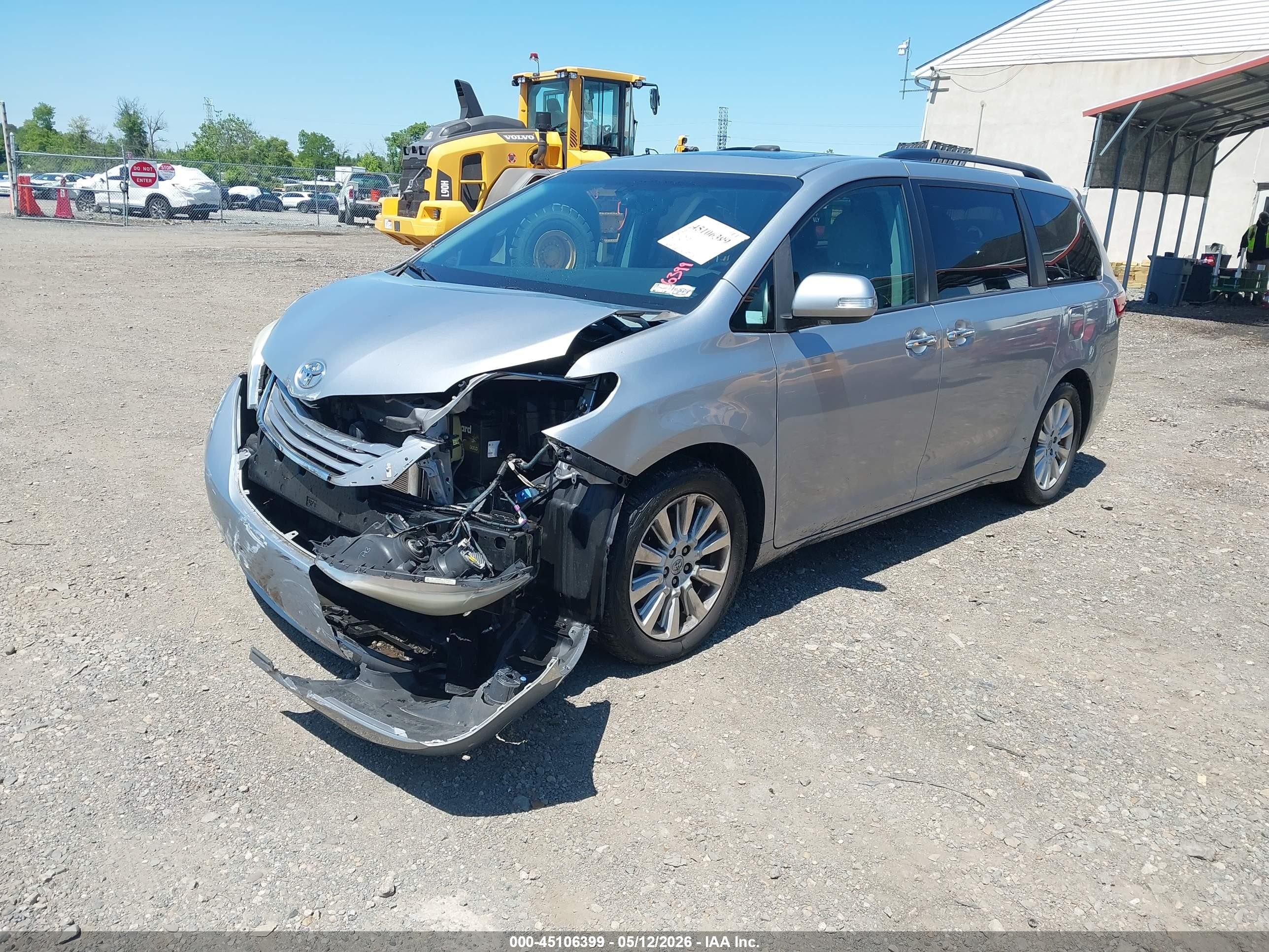 2015 Toyota Sienna Limited Premium 7 Passenger Серебряный vin: 5TDYK3DCXFS550136