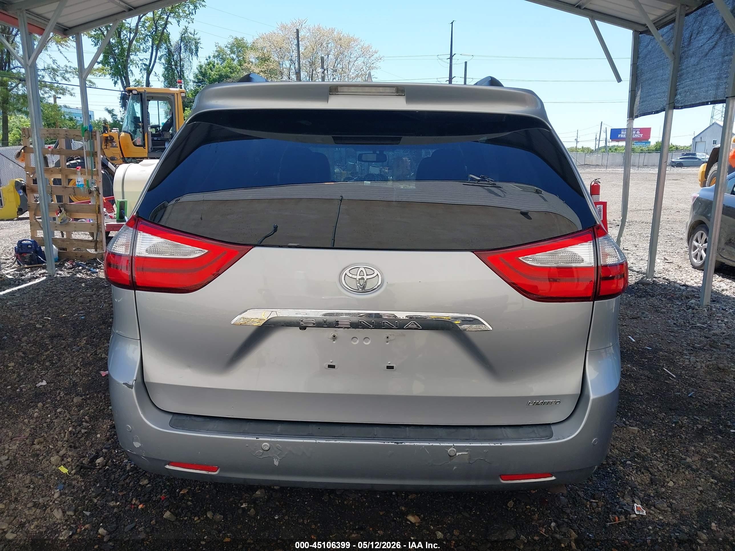 2015 Toyota Sienna Limited Premium 7 Passenger Серебряный vin: 5TDYK3DCXFS550136