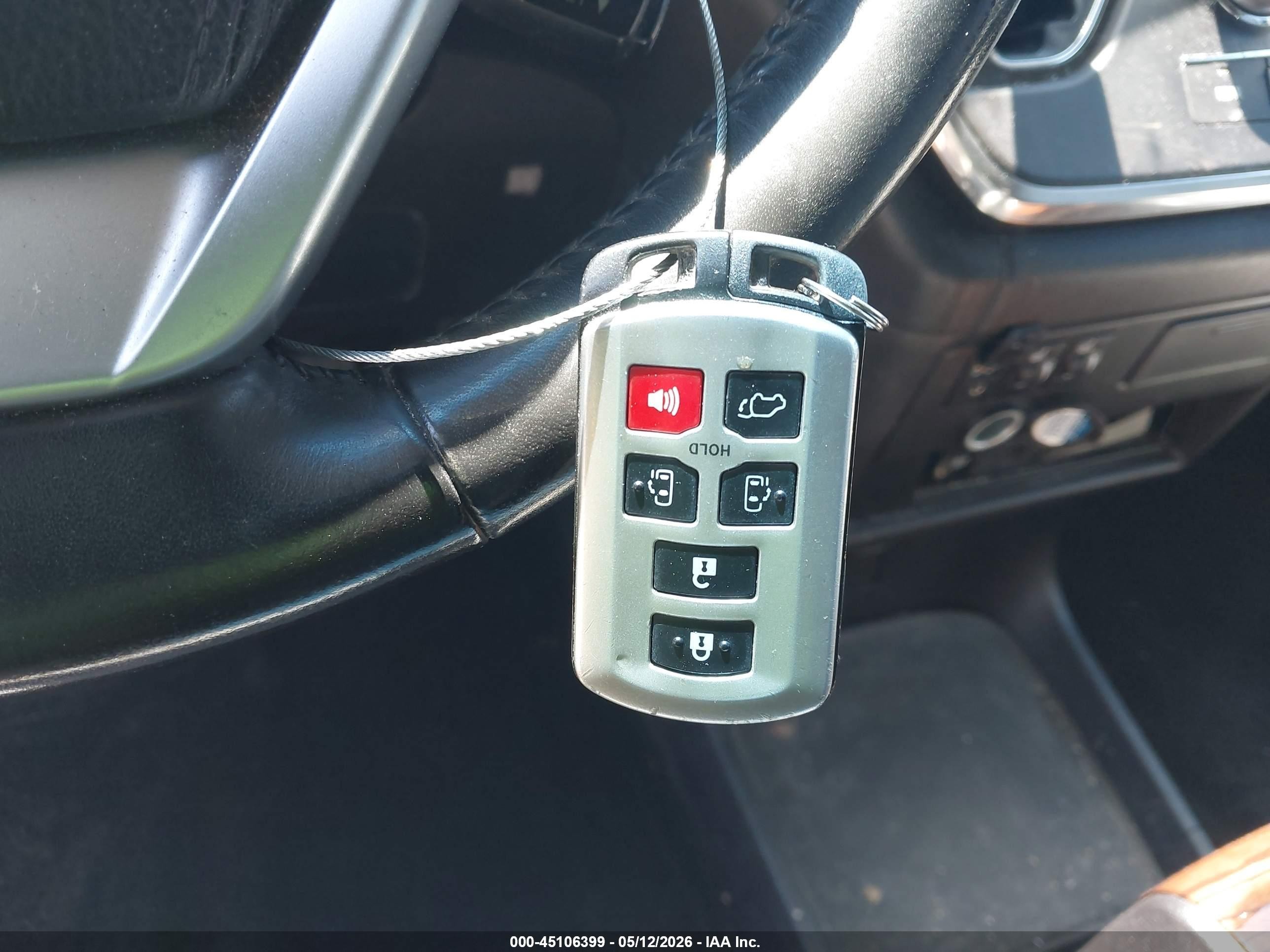 2015 Toyota Sienna Limited Premium 7 Passenger Серебряный vin: 5TDYK3DCXFS550136