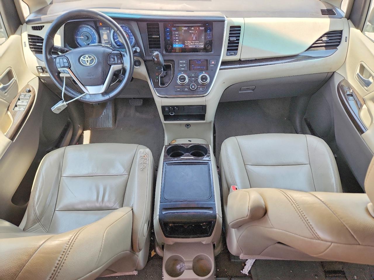 2015 Toyota Sienna Xle 8-passenger Gold vin: 5TDYK3DCXFS555854