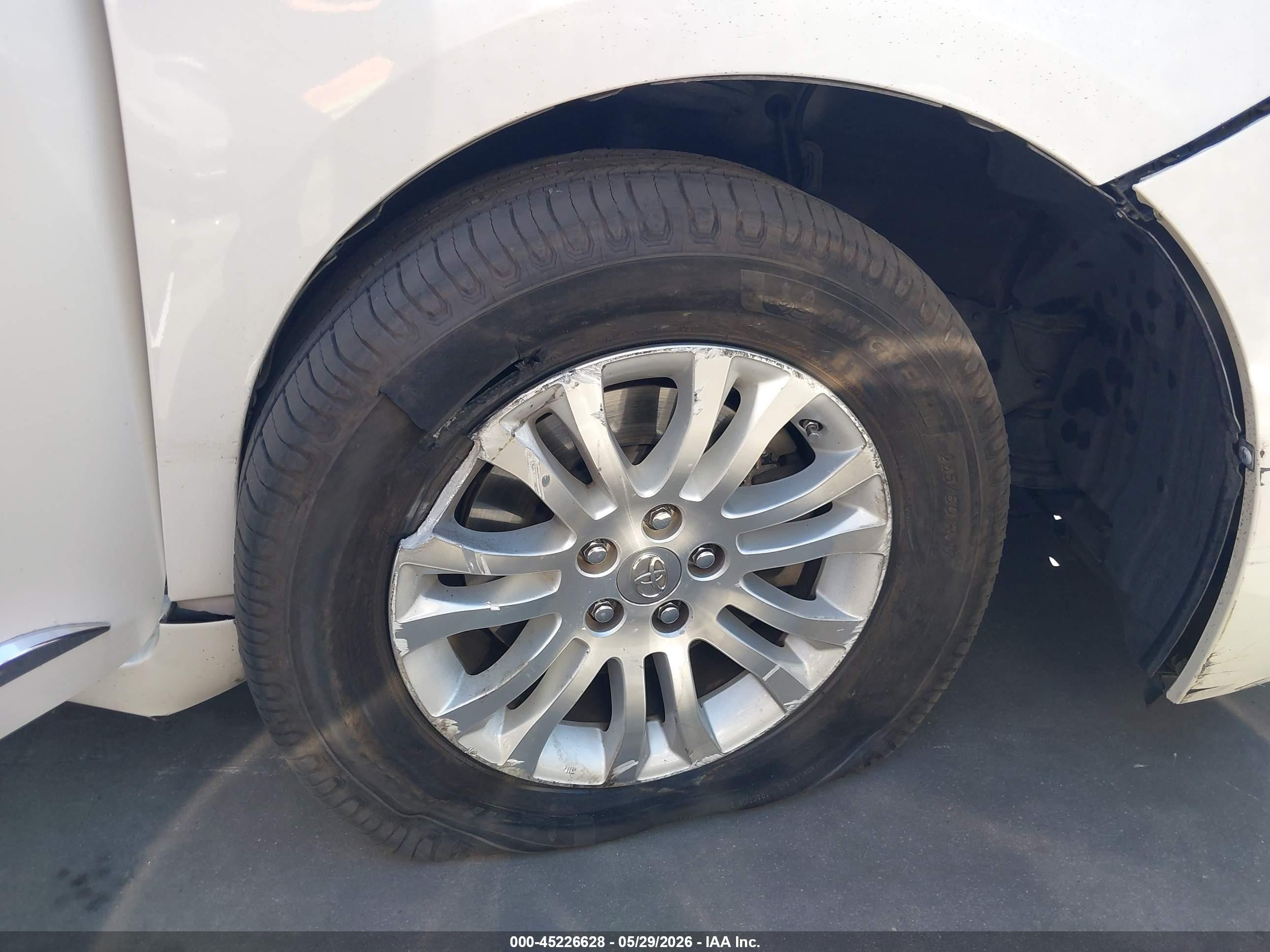 2015 Toyota Sienna Xle 8 Passenger Белый vin: 5TDYK3DCXFS575490