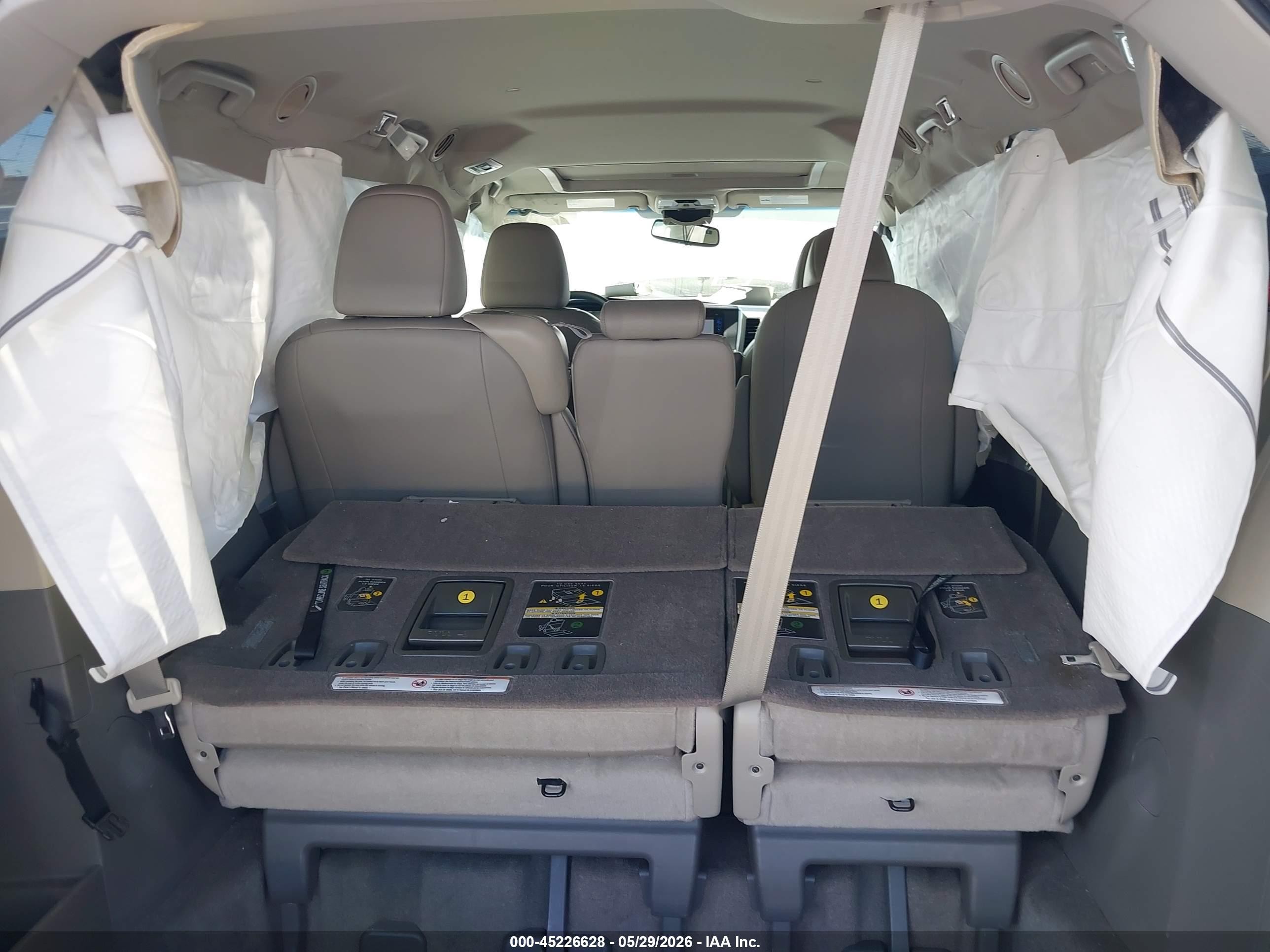 2015 Toyota Sienna Xle 8 Passenger Белый vin: 5TDYK3DCXFS575490