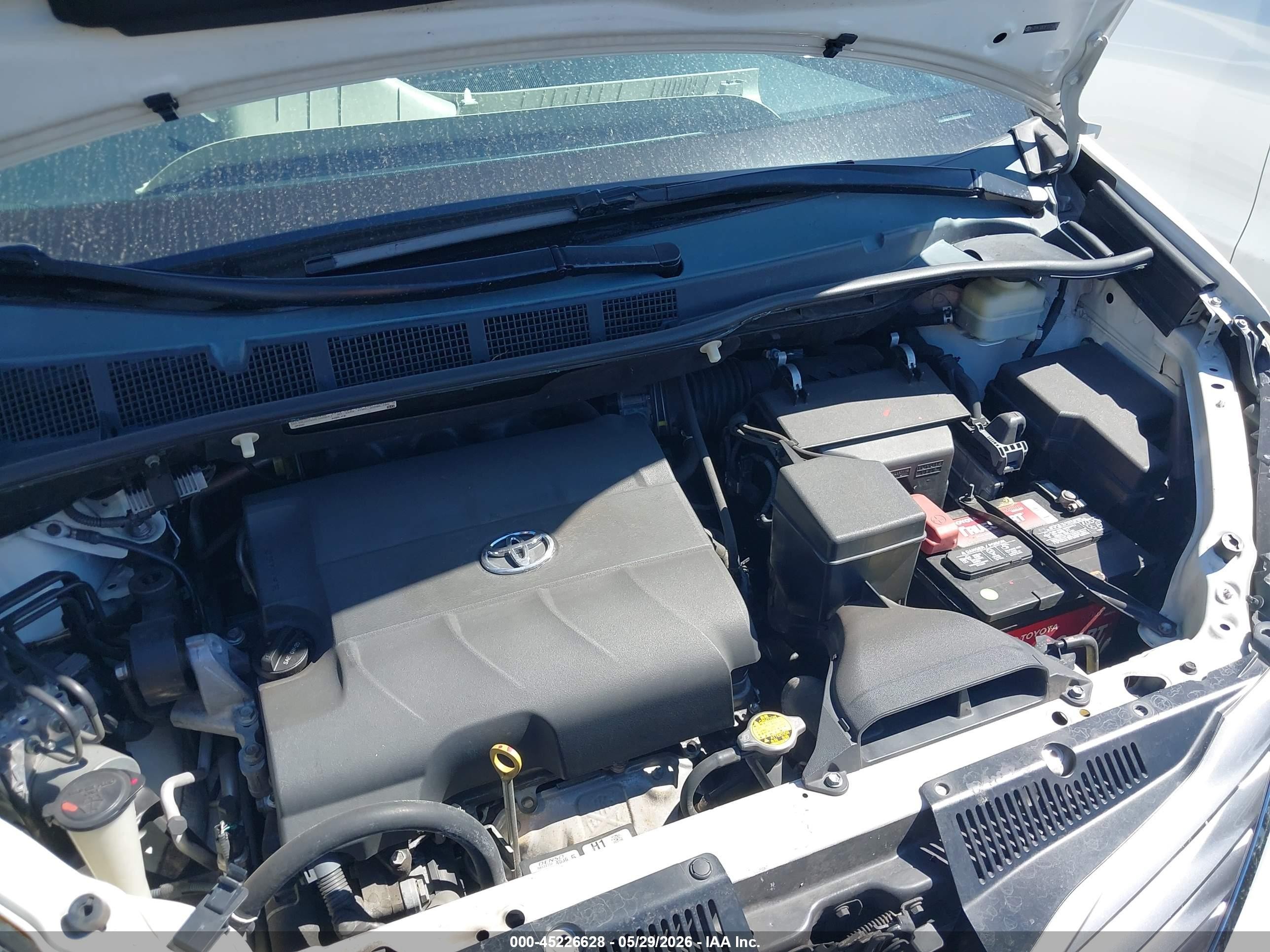 2015 Toyota Sienna Xle 8 Passenger Белый vin: 5TDYK3DCXFS575490
