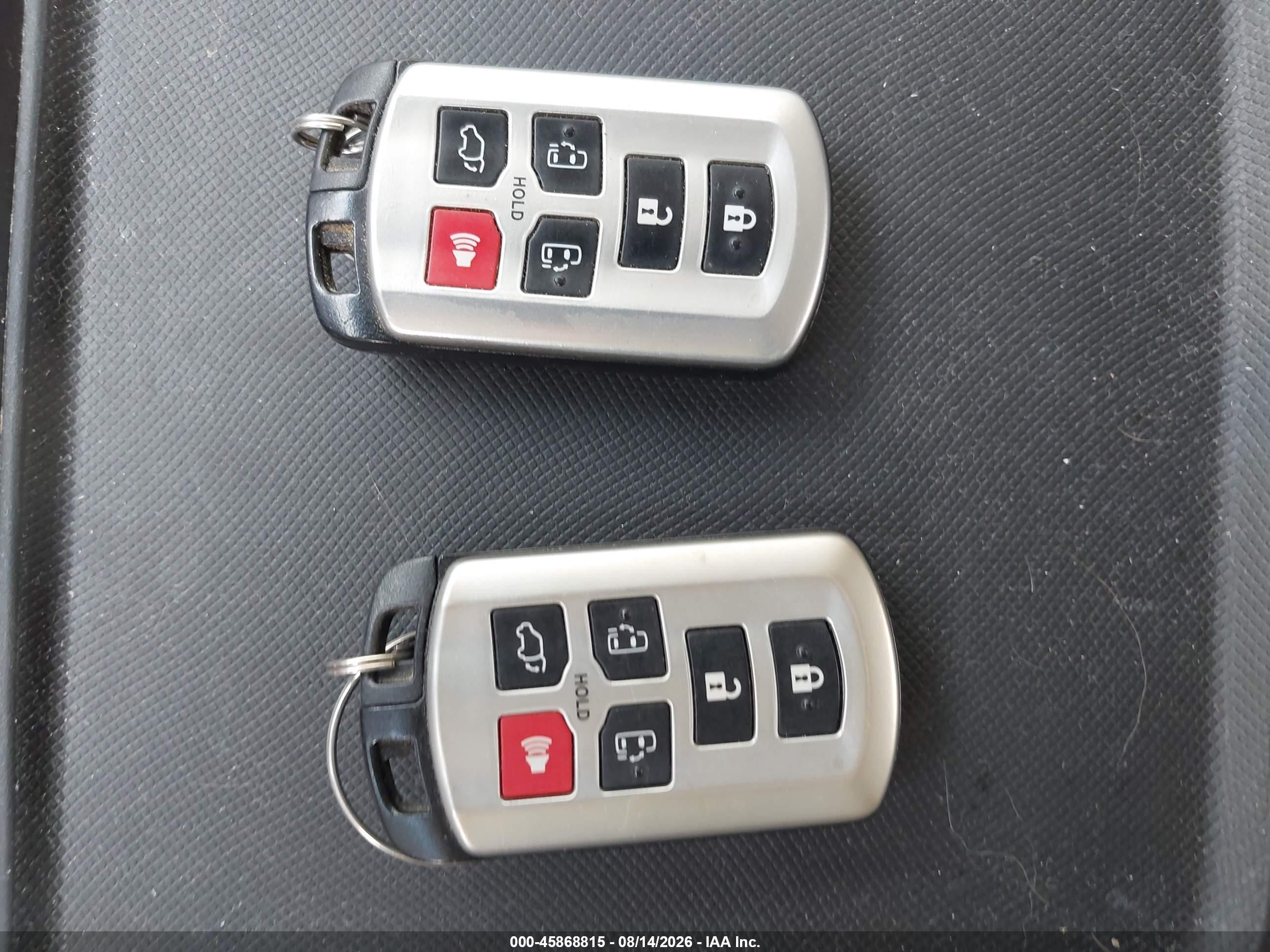 2015 Toyota Sienna Xle 8 Passenger Золотой vin: 5TDYK3DCXFS646154