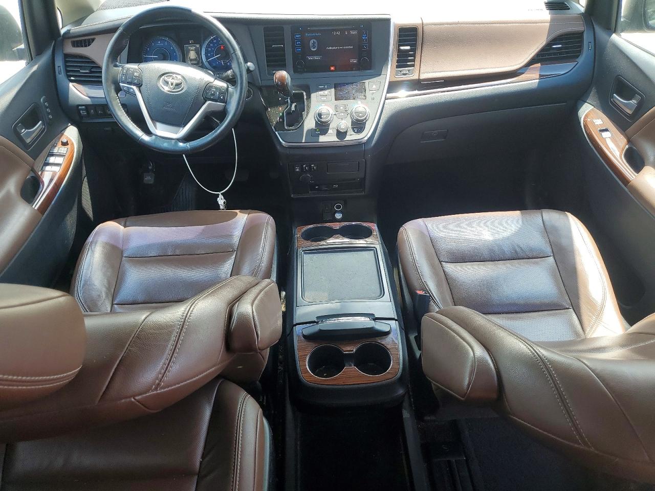 2015 Toyota Sienna Limited Premium 7-passenger Желто-коричневый vin: 5TDYK3DCXFS653217