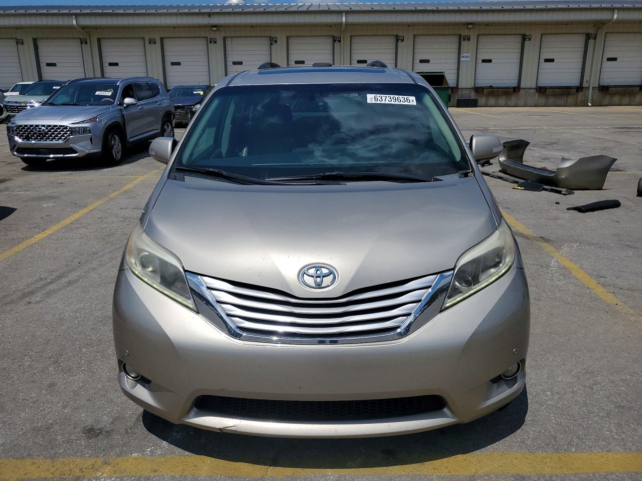 2015 Toyota Sienna Limited Premium 7-passenger Желто-коричневый vin: 5TDYK3DCXFS653217