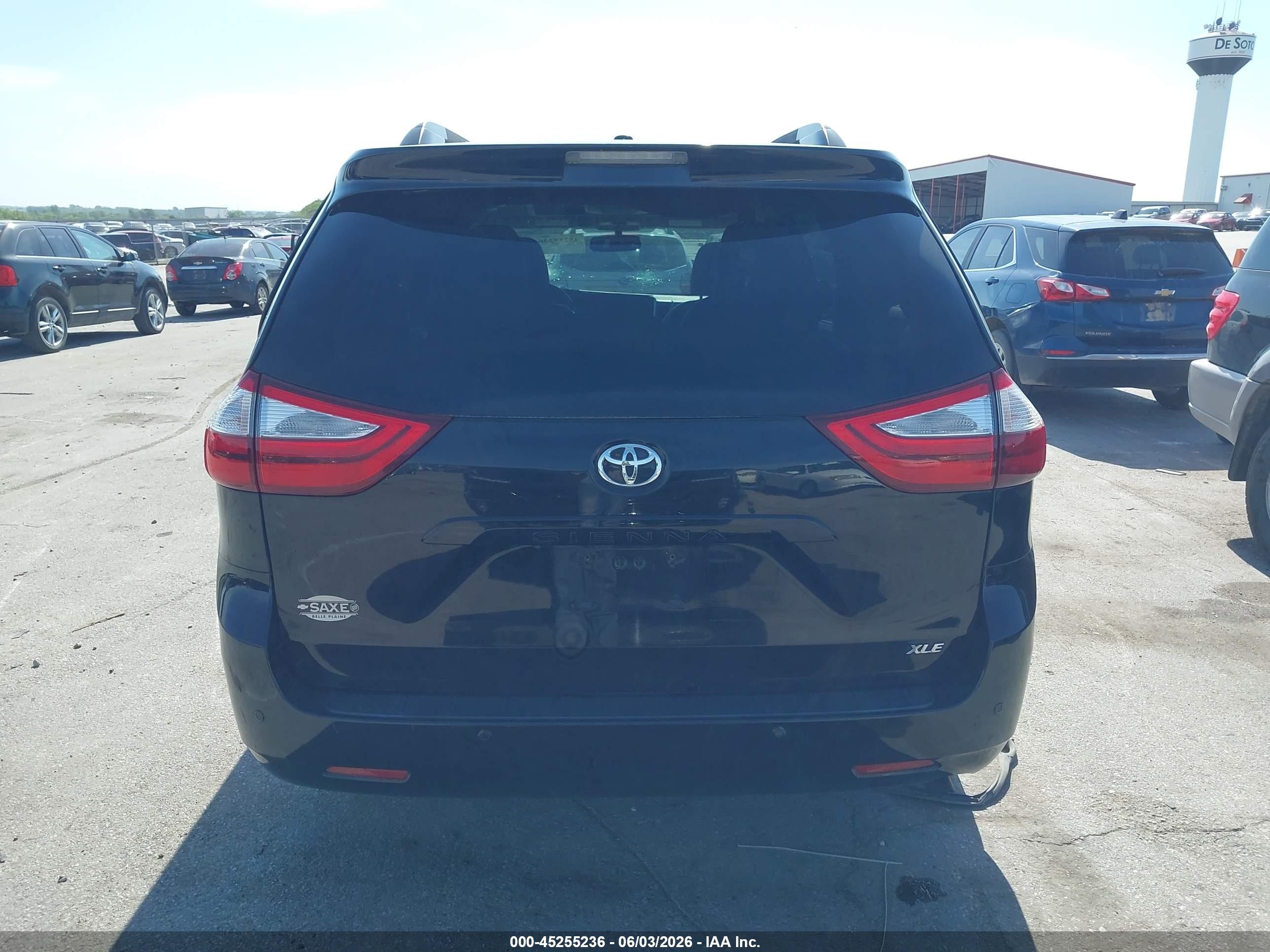 2015 Toyota Sienna Xle 8 Passenger Black vin: 5TDYK3DCXFS669370
