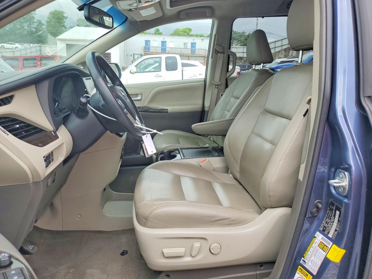 2015 Toyota Sienna Xle 8-passenger Синий vin: 5TDYK3DCXFS671748