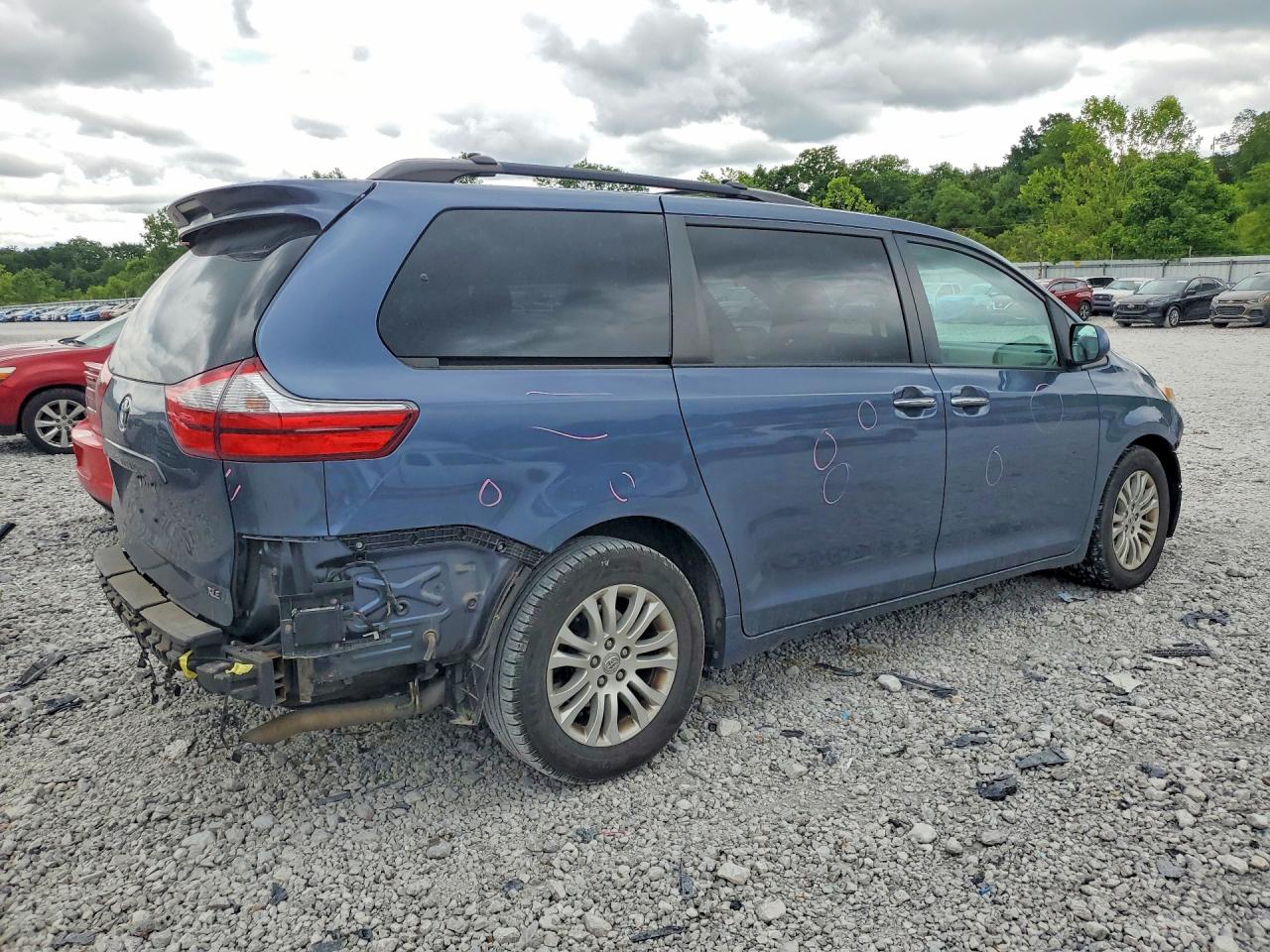 2015 Toyota Sienna Xle 8-passenger Синий vin: 5TDYK3DCXFS671748