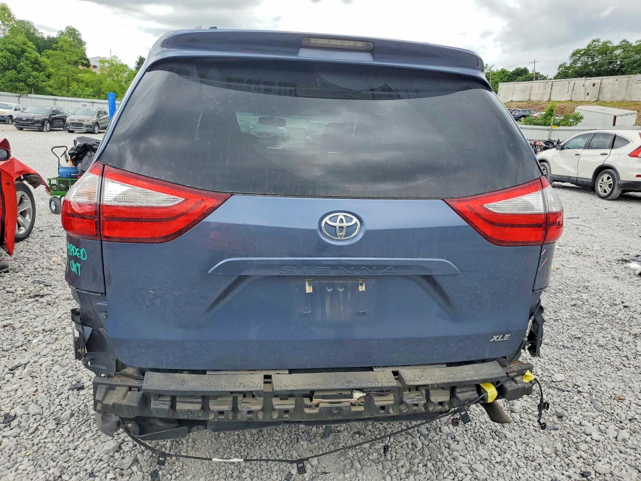2015 Toyota Sienna Xle 8-passenger Синий vin: 5TDYK3DCXFS671748