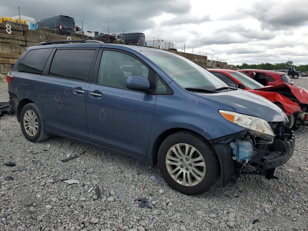 2015 Toyota Sienna Xle 8-passenger Синий vin: 5TDYK3DCXFS671748
