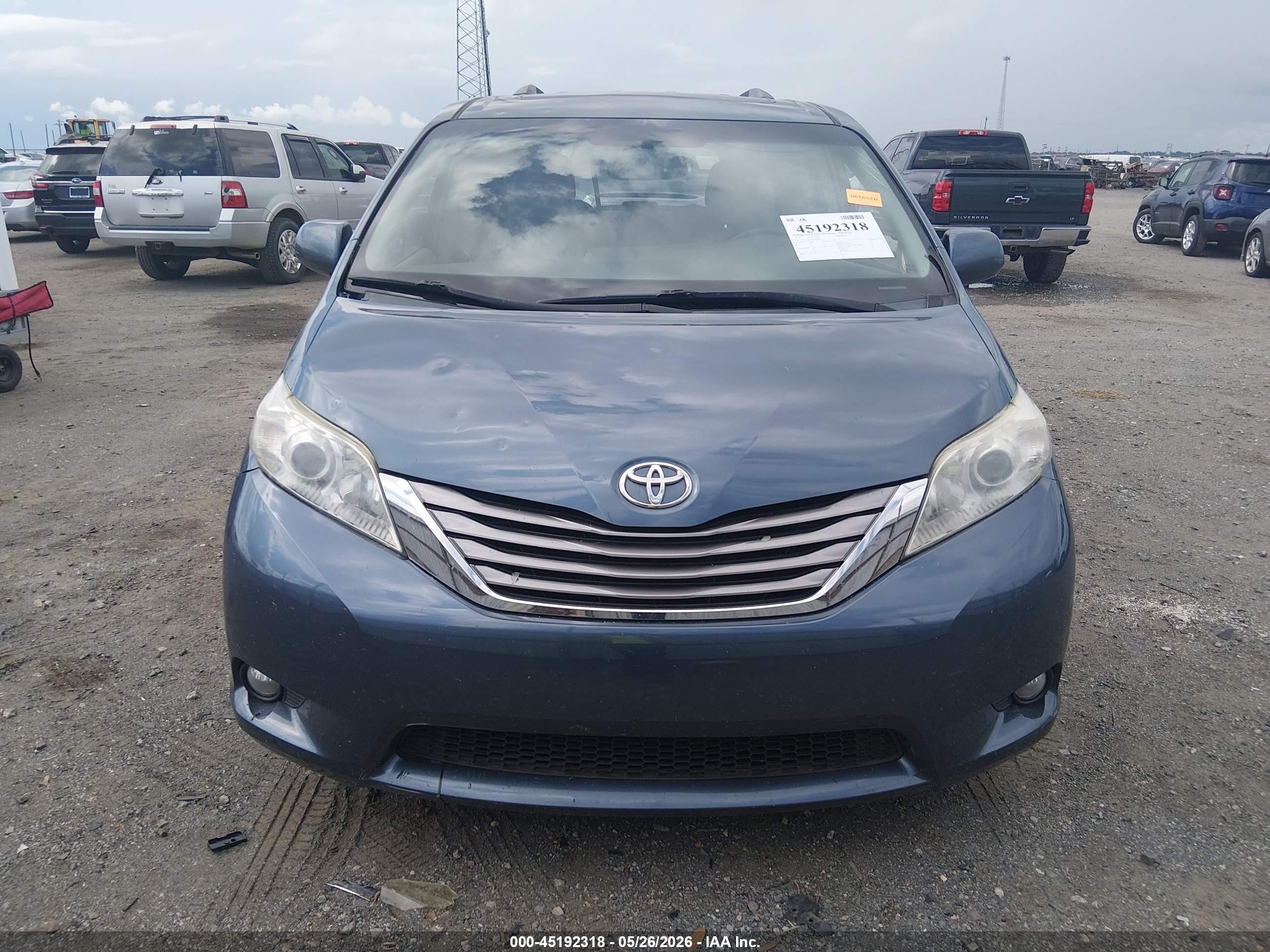 2015 Toyota Sienna Xle 8 Passenger Blue vin: 5TDYK3DCXFS684953