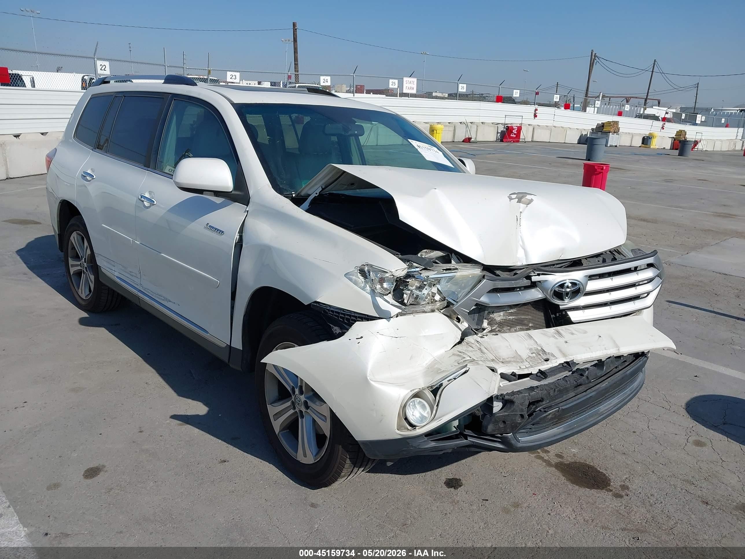 2011 Toyota Highlander Limited V6 White vin: 5TDYK3EH0BS040527