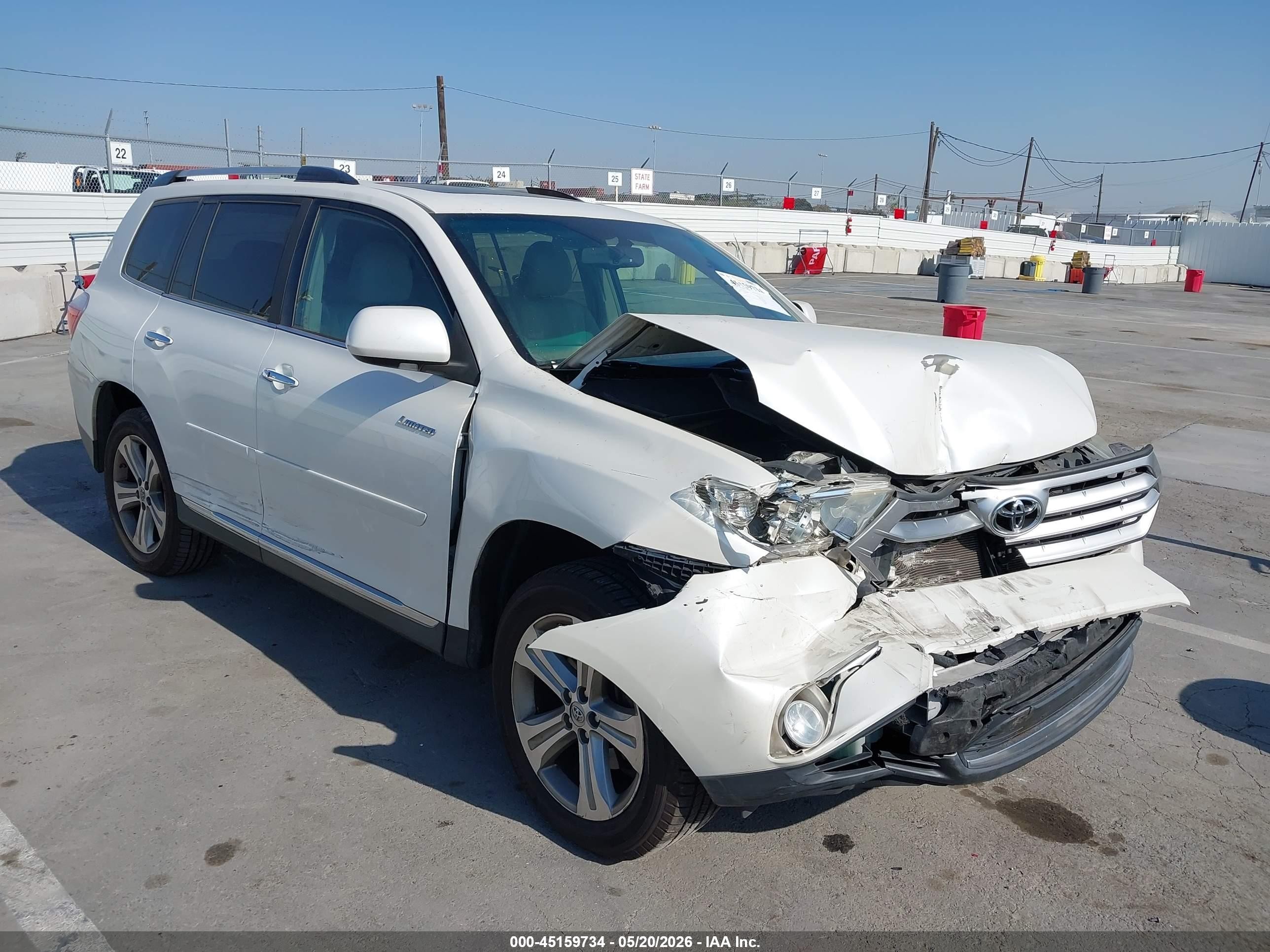 2011 Toyota Highlander Limited V6 Белый vin: 5TDYK3EH0BS040527