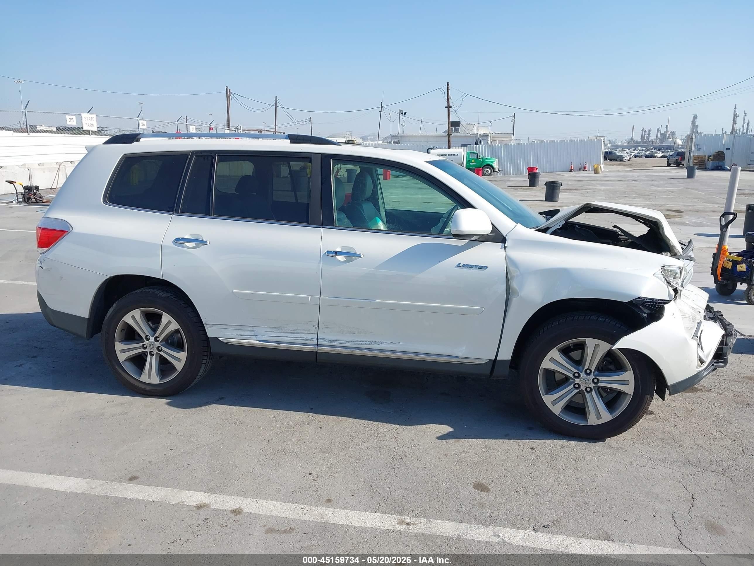 2011 Toyota Highlander Limited V6 White vin: 5TDYK3EH0BS040527