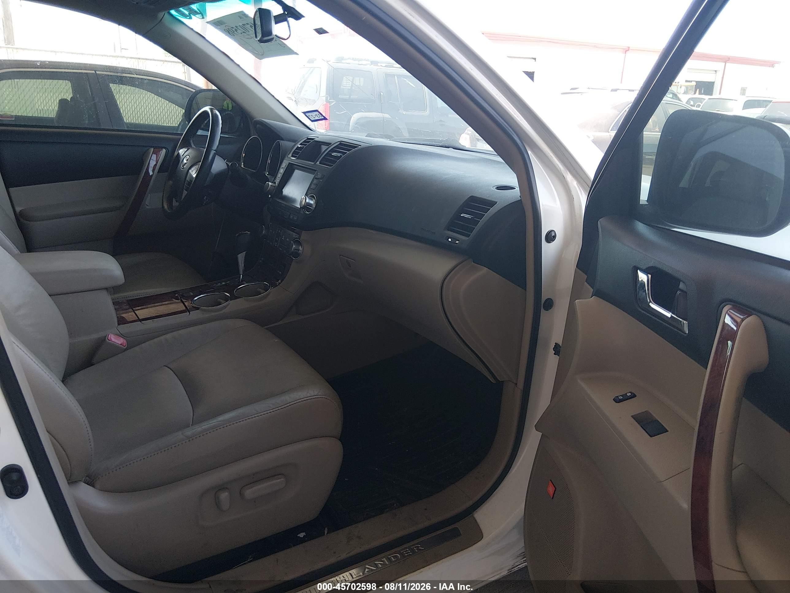 2011 Toyota Highlander Limited V6 White vin: 5TDYK3EH0BS046943
