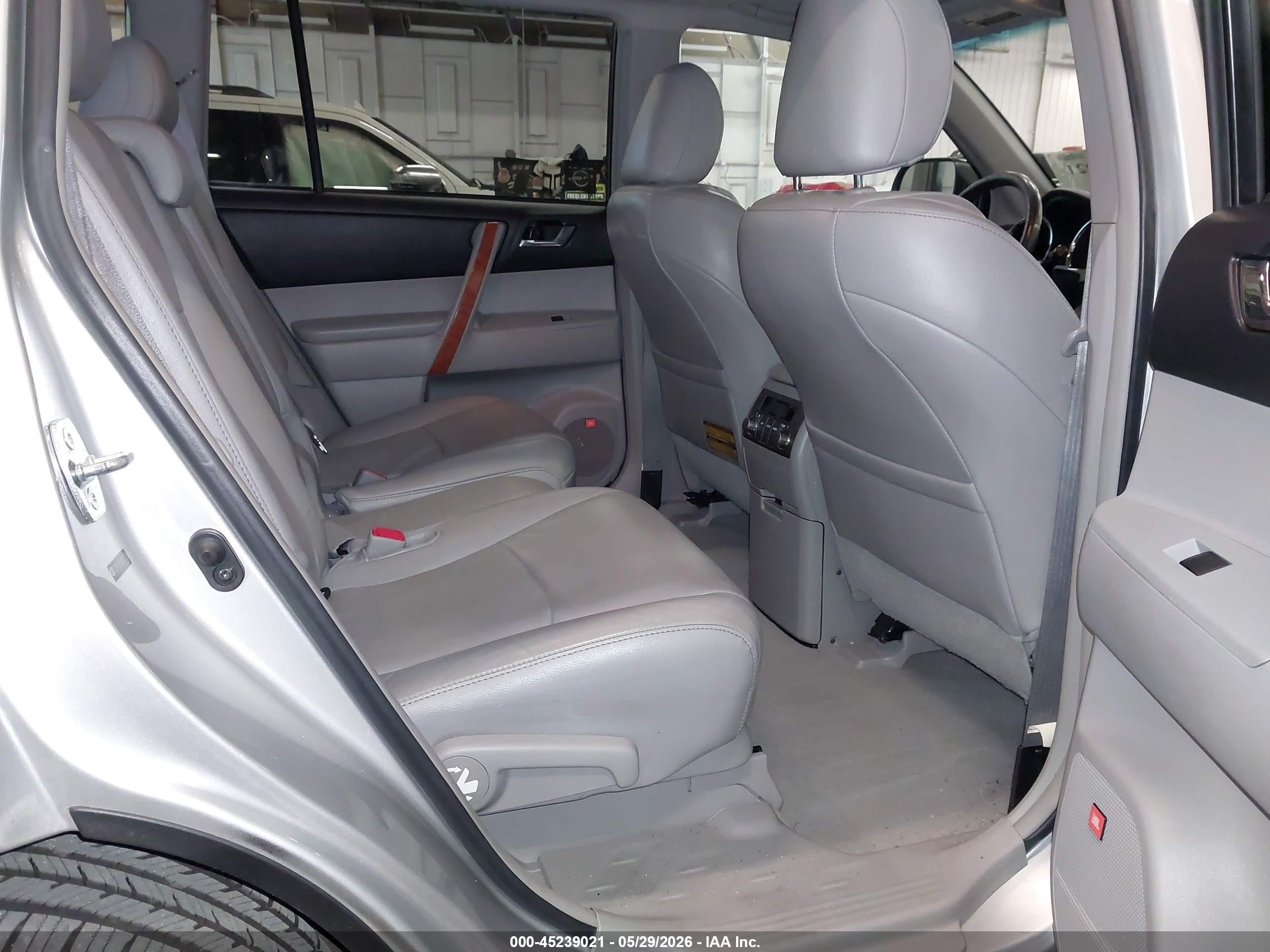 2010 Toyota Highlander Limited V6 Gray vin: 5TDYK3EH1AS005509