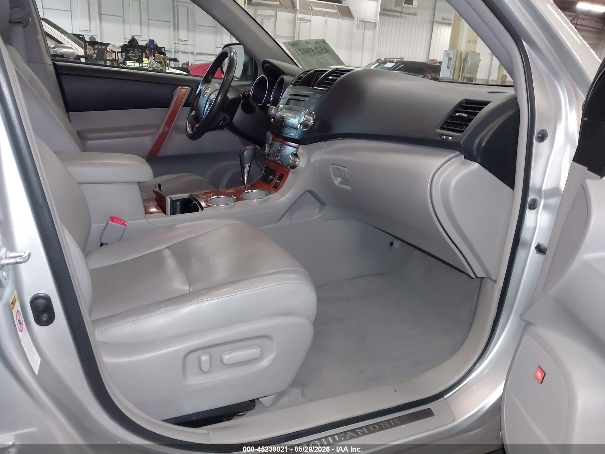 2010 Toyota Highlander Limited V6 Gray vin: 5TDYK3EH1AS005509