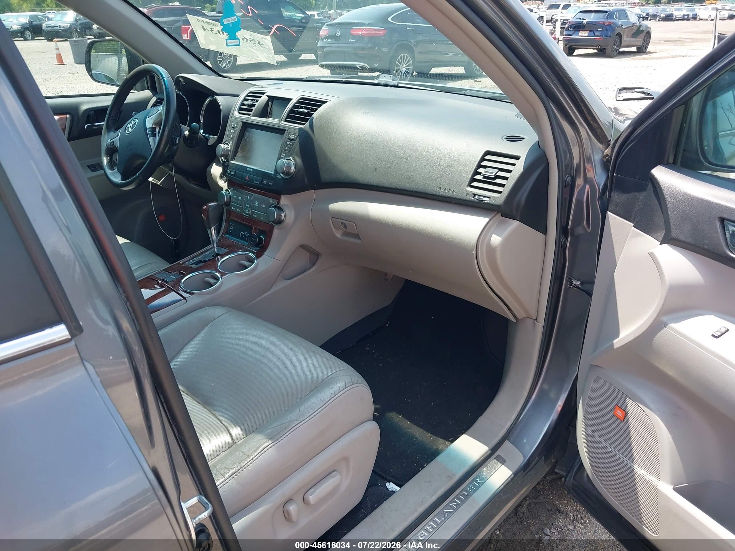 2011 Toyota Highlander Limited V6 Gray vin: 5TDYK3EH2BS047284