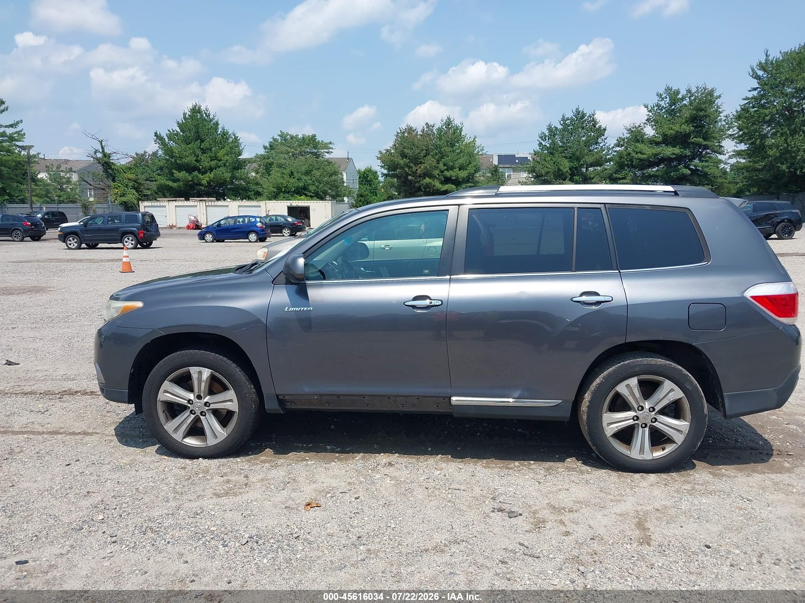 2011 Toyota Highlander Limited V6 Gray vin: 5TDYK3EH2BS047284
