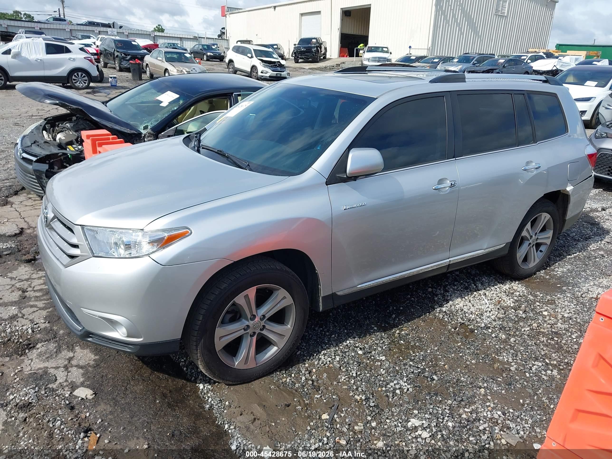 2013 Toyota Highlander Limited V6 Silver vin: 5TDYK3EH2DS110581