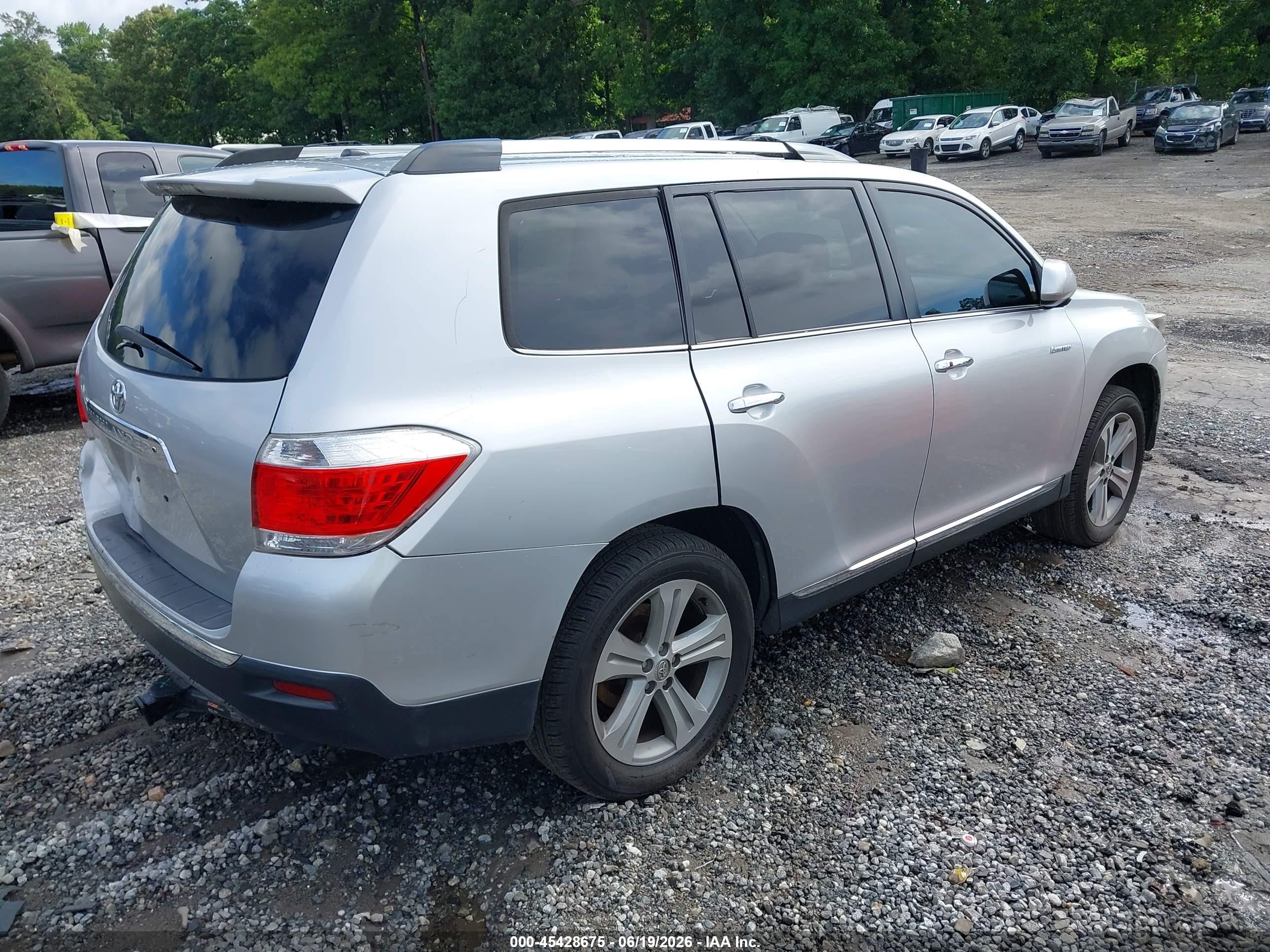 2013 Toyota Highlander Limited V6 Silver vin: 5TDYK3EH2DS110581