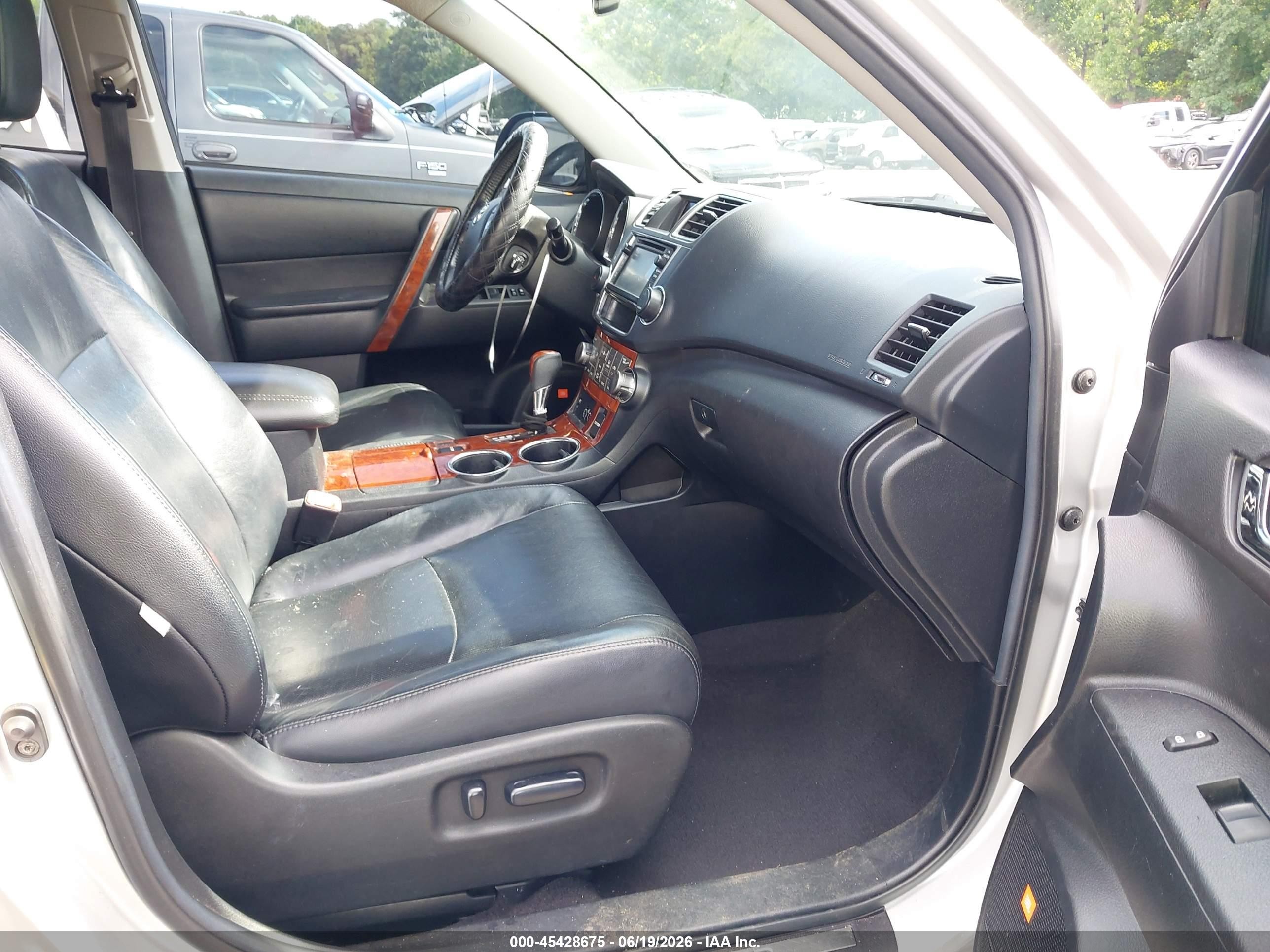2013 Toyota Highlander Limited V6 Silver vin: 5TDYK3EH2DS110581