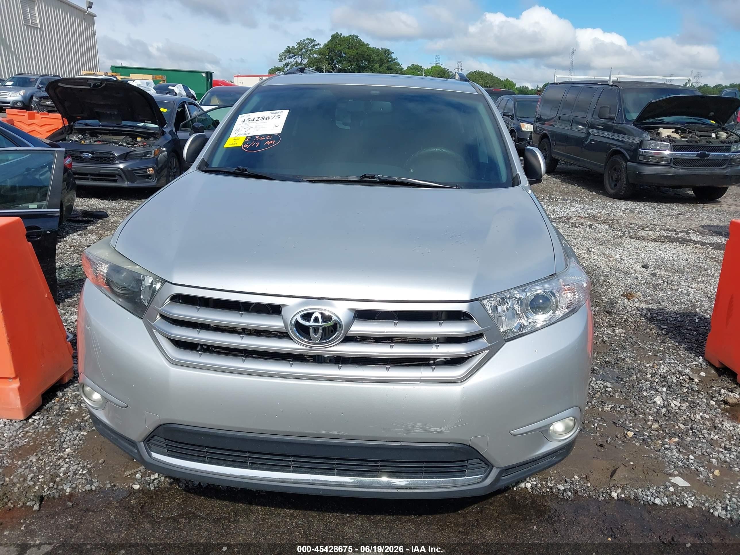 2013 Toyota Highlander Limited V6 Silver vin: 5TDYK3EH2DS110581