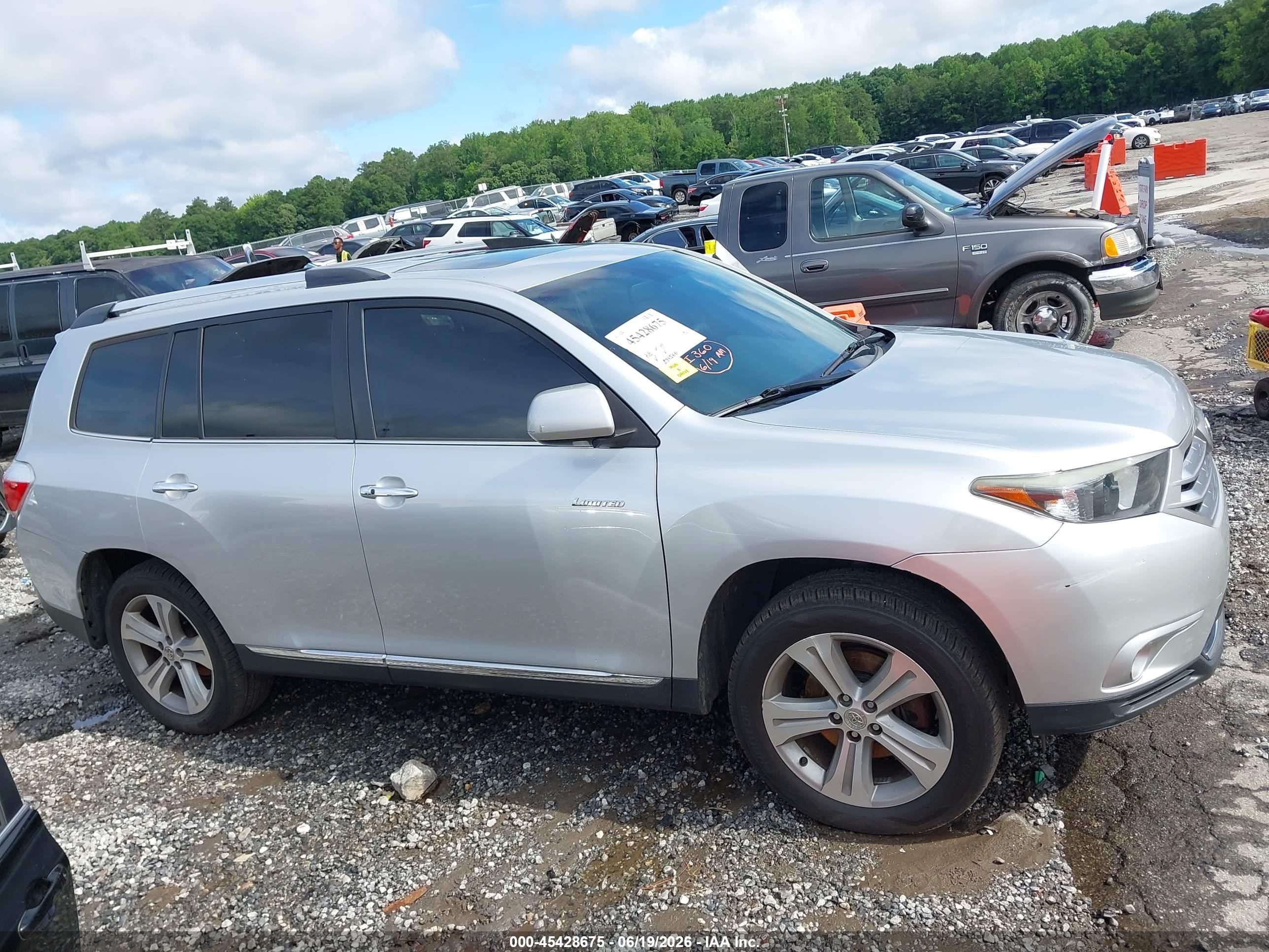 2013 Toyota Highlander Limited V6 Silver vin: 5TDYK3EH2DS110581