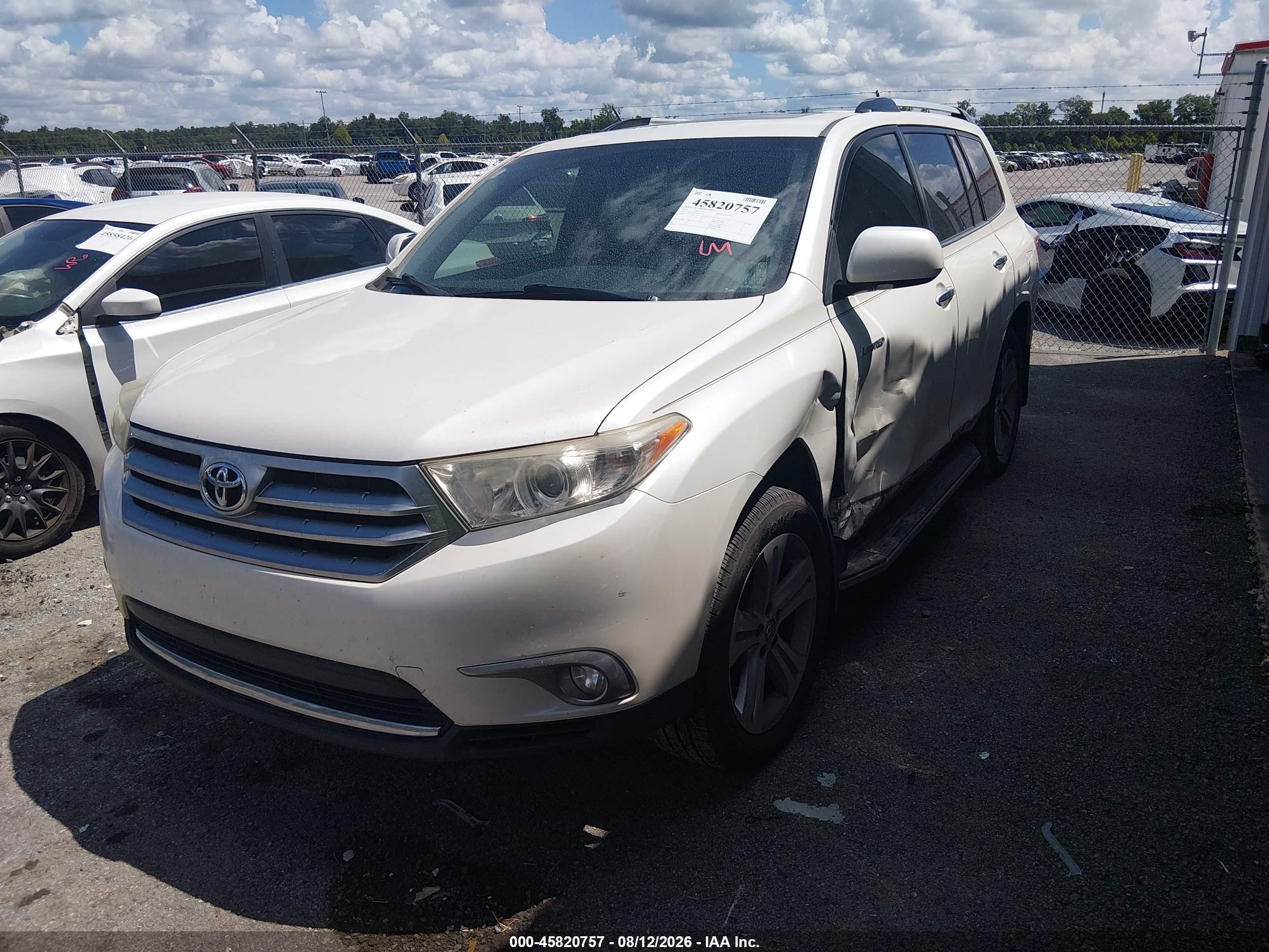 2013 Toyota Highlander Limited V6 Кремовый vin: 5TDYK3EH2DS118292