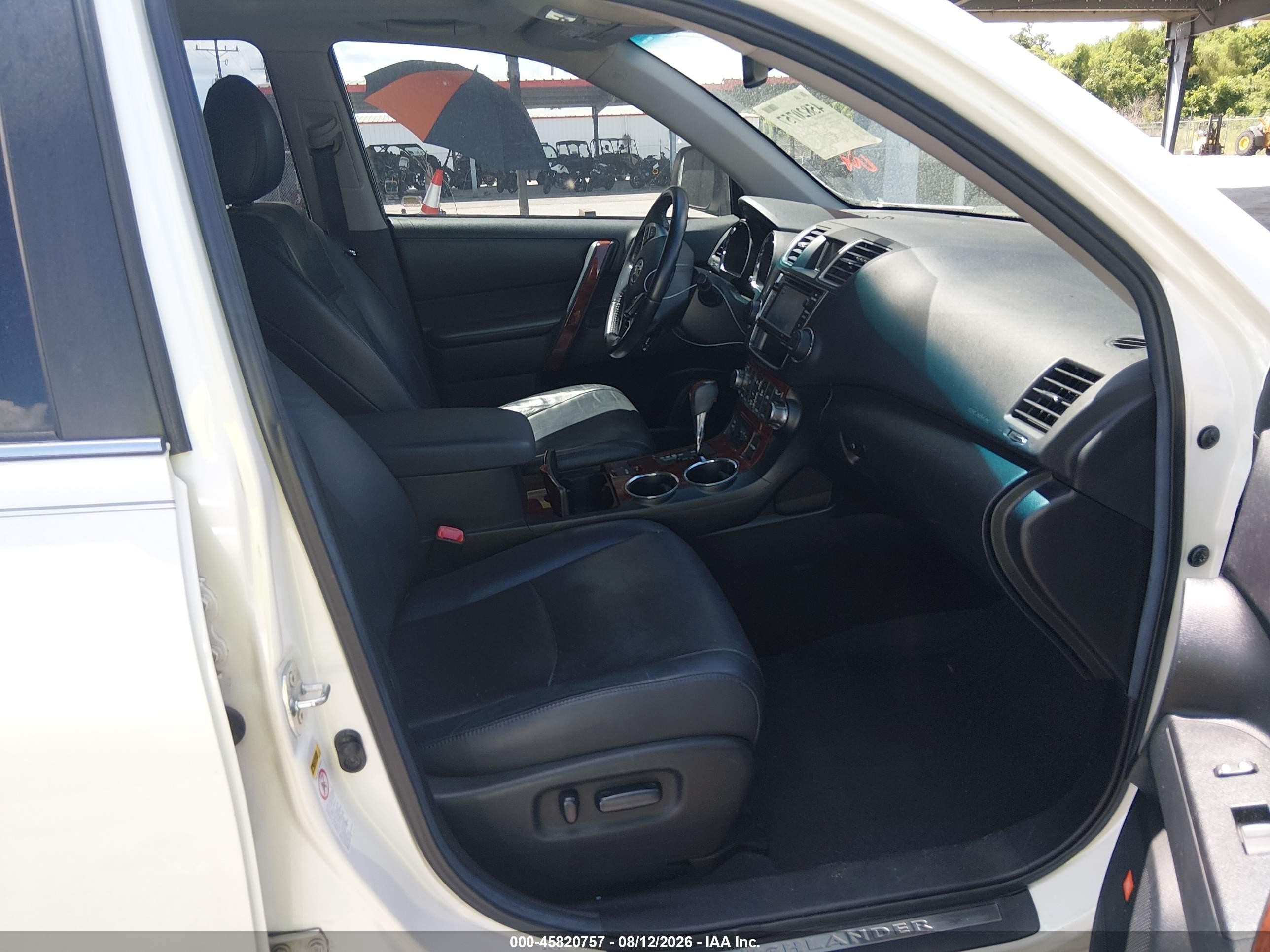 2013 Toyota Highlander Limited V6 Кремовый vin: 5TDYK3EH2DS118292