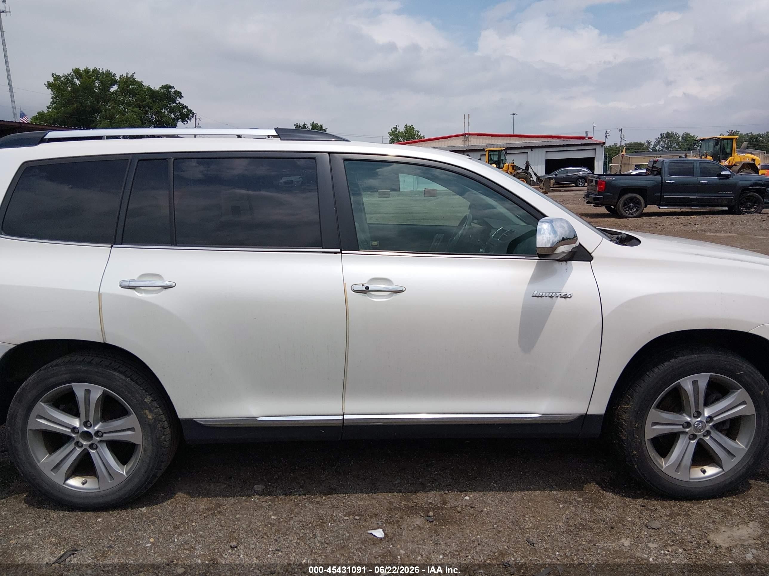 2011 Toyota Highlander Limited V6 White vin: 5TDYK3EH3BS033586