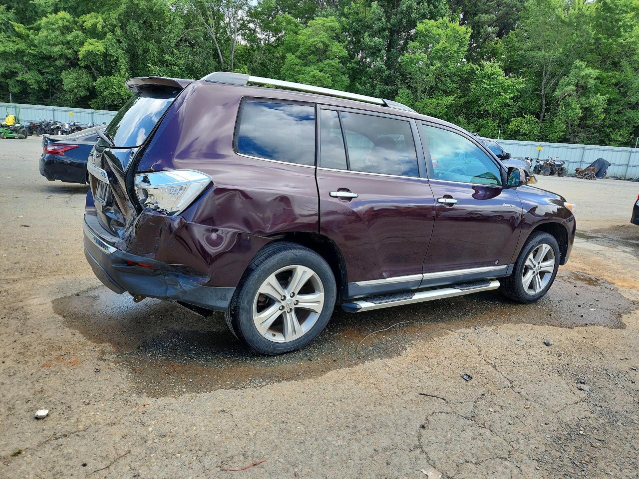 2011 Toyota Highlander Limited Burgundy vin: 5TDYK3EH3BS038433