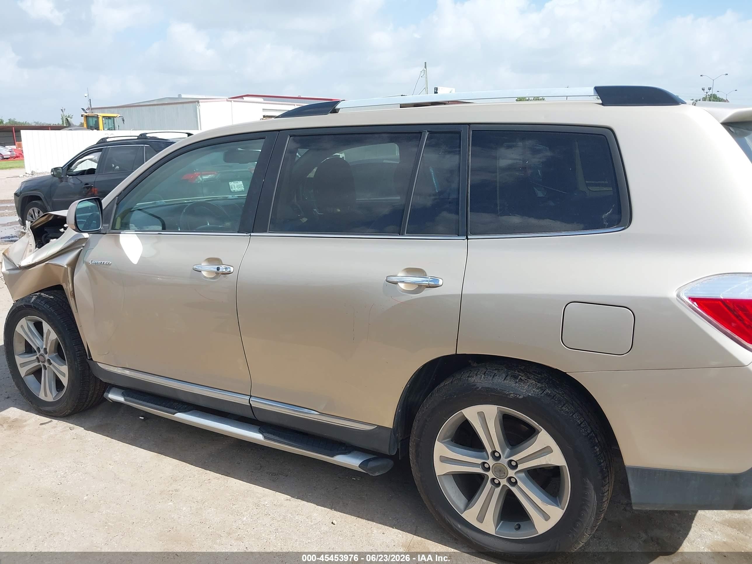 2011 Toyota Highlander Limited V6 Champagne vin: 5TDYK3EH3BS043048