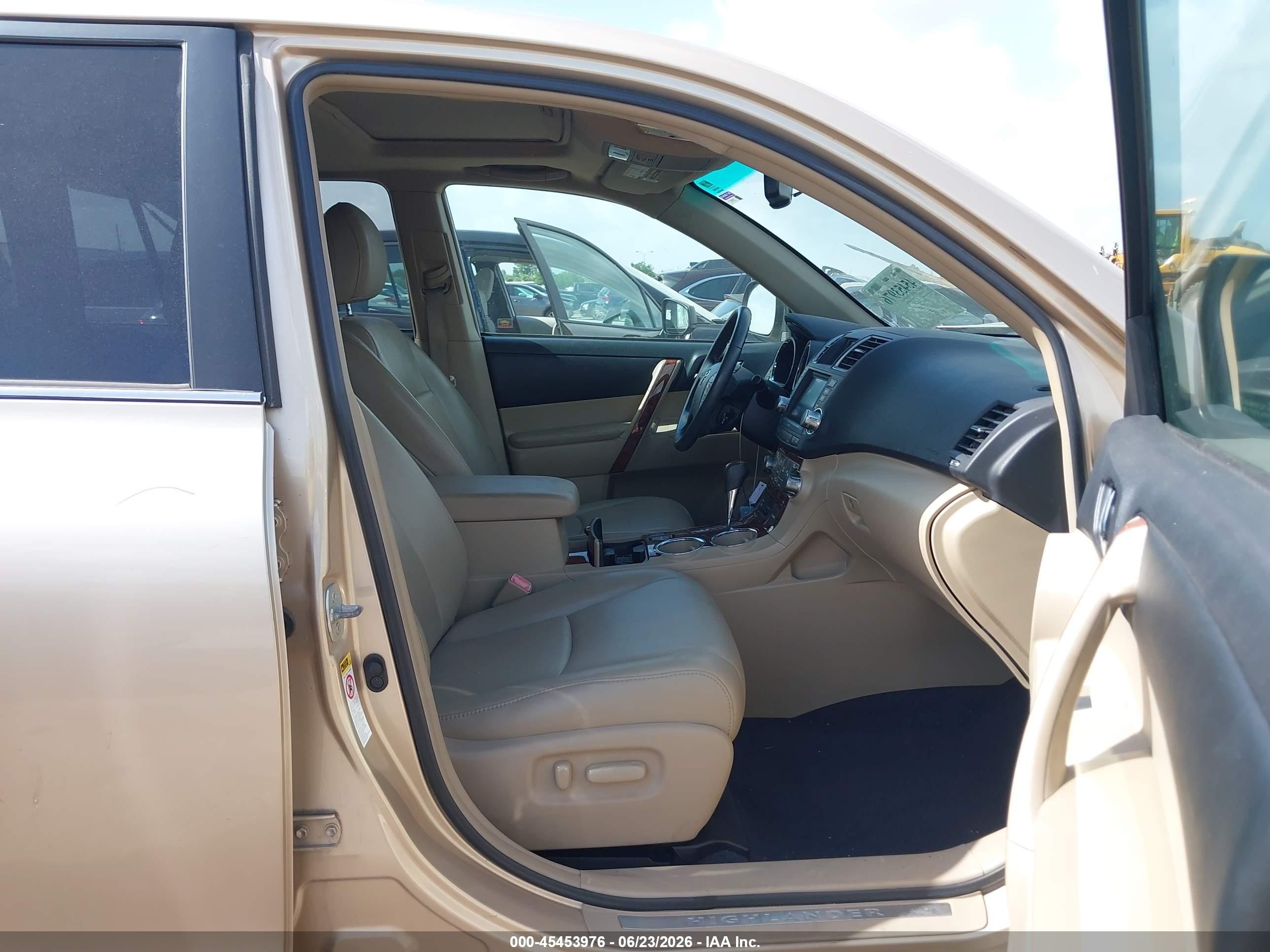 2011 Toyota Highlander Limited V6 Champagne vin: 5TDYK3EH3BS043048