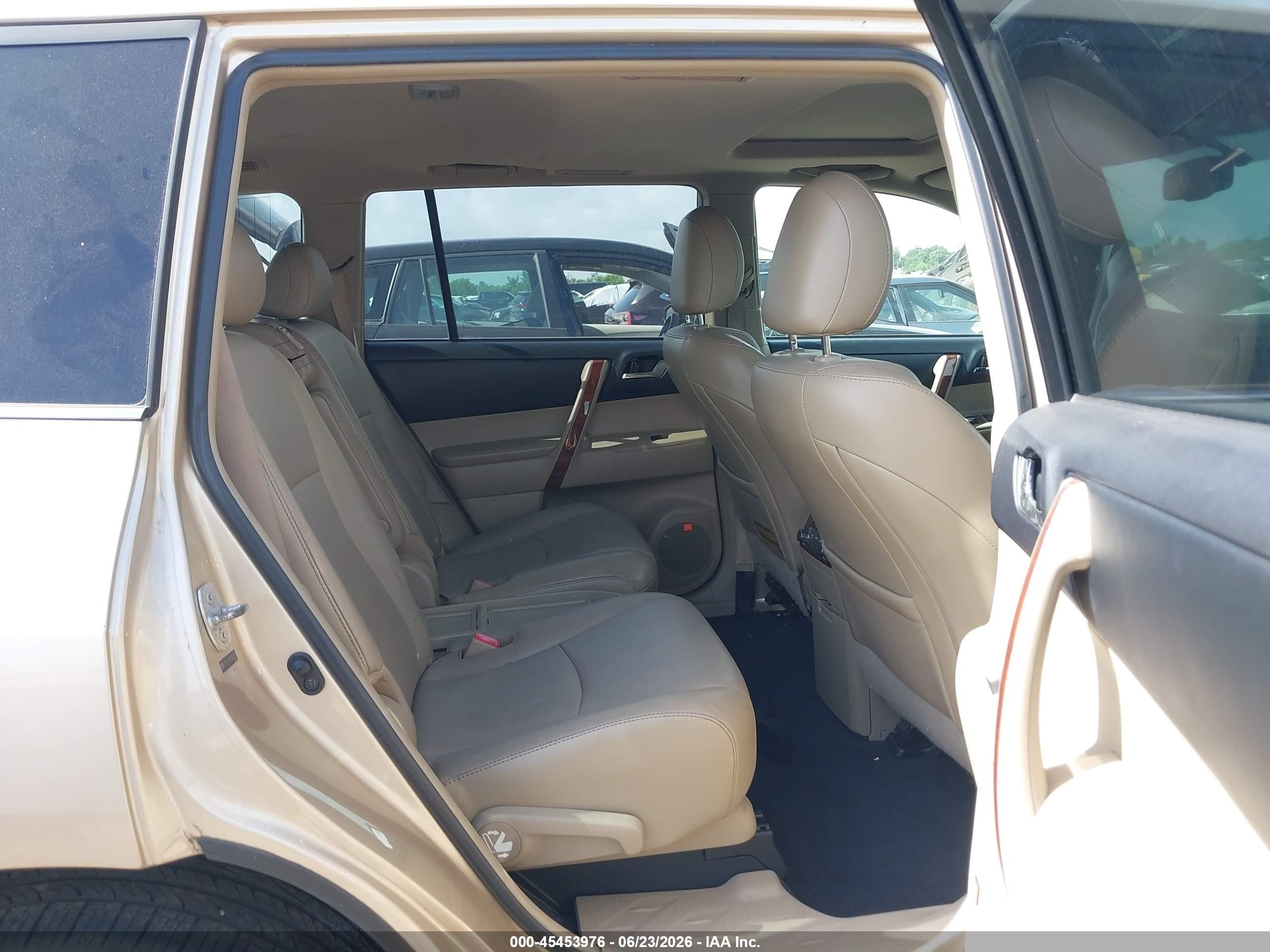 2011 Toyota Highlander Limited V6 Champagne vin: 5TDYK3EH3BS043048